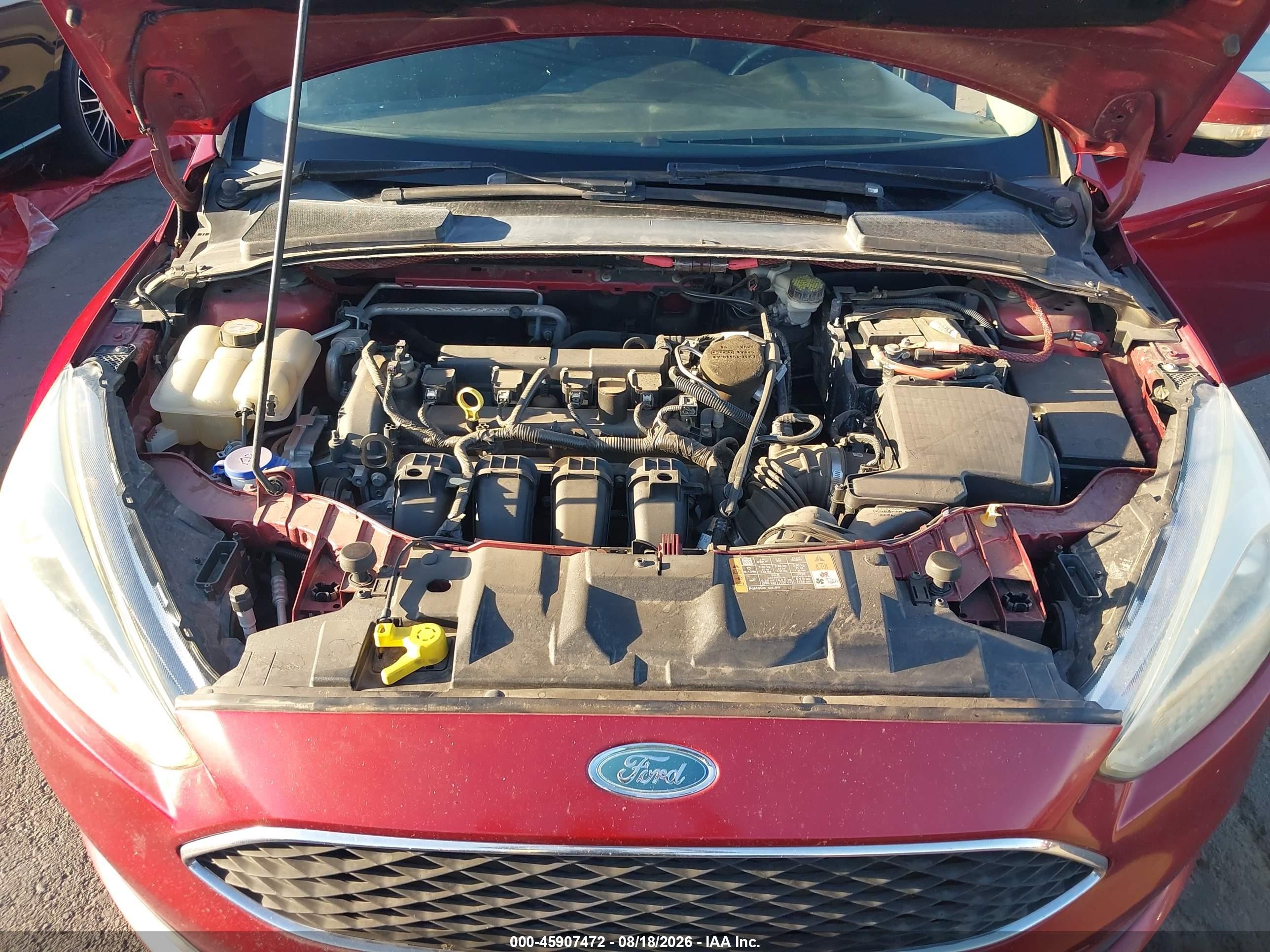 2015 Ford Focus Se Красный vin: 1FADP3K20FL361688