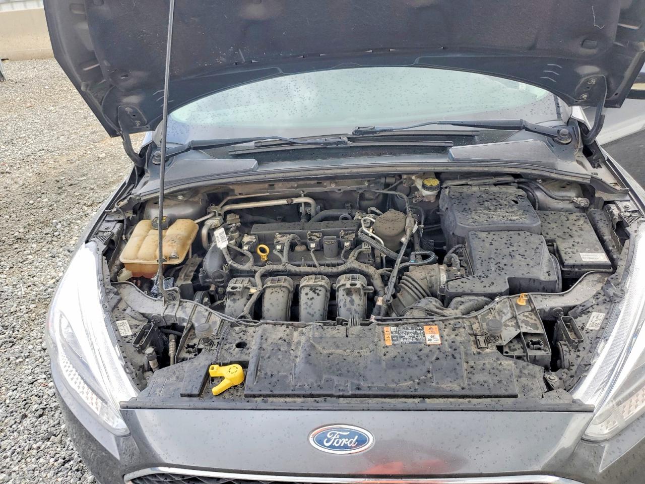 2015 Ford Focus Se Gray vin: 1FADP3K20FL364378