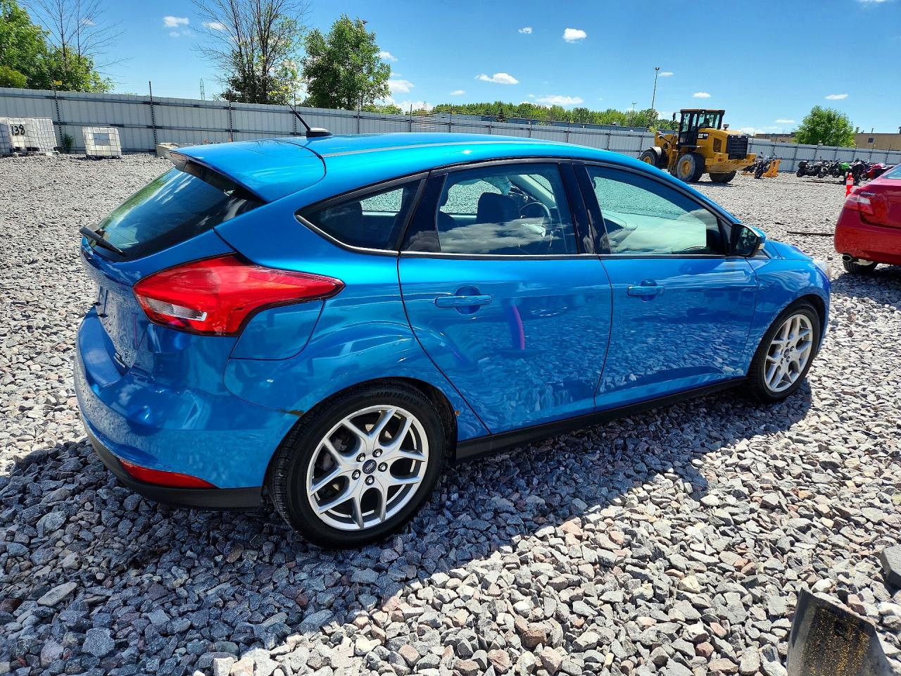 2015 Ford Focus Se Blue vin: 1FADP3K20FL369077