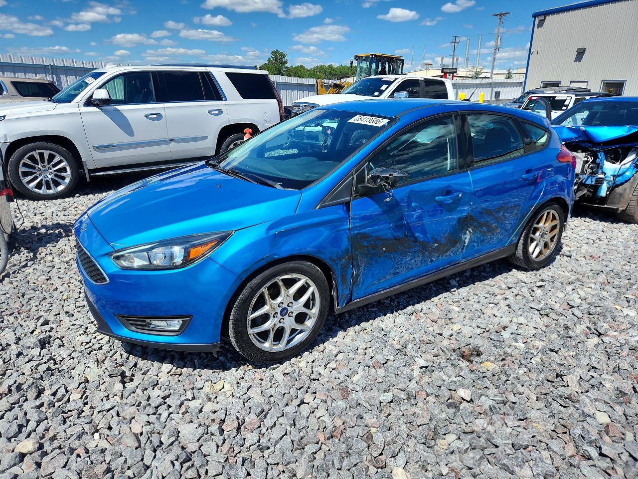 2015 Ford Focus Se Blue vin: 1FADP3K20FL369077