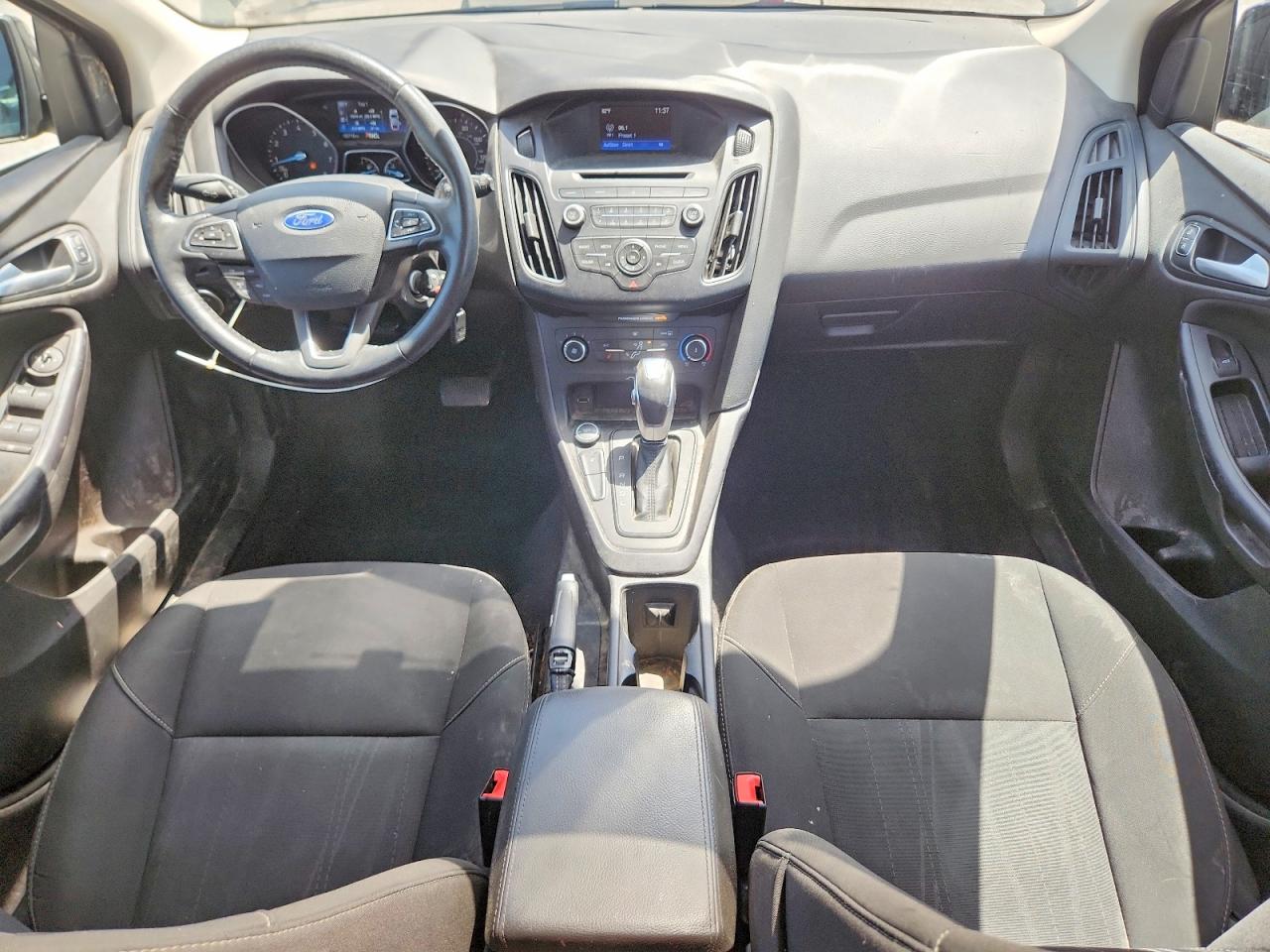 2015 Ford Focus Se Black vin: 1FADP3K20FL385229