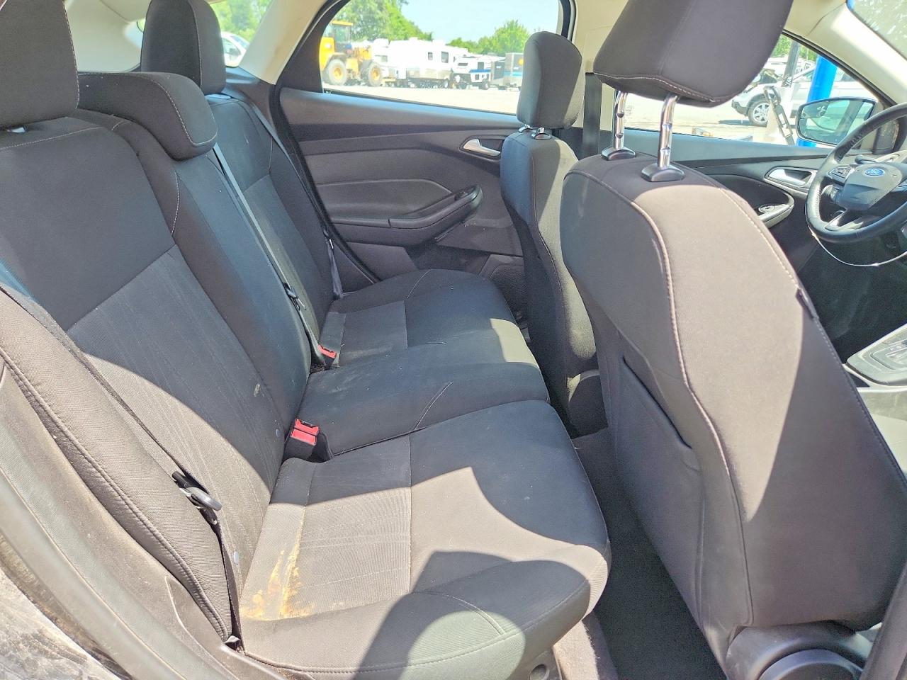 2015 Ford Focus Se Black vin: 1FADP3K20FL385229