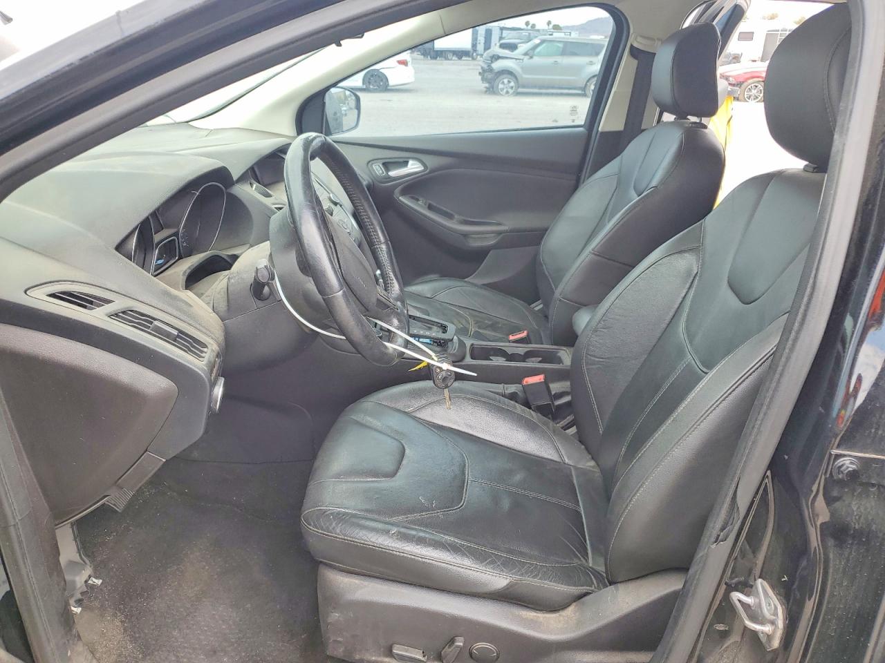 2016 Ford Focus Se Black vin: 1FADP3K20GL285875