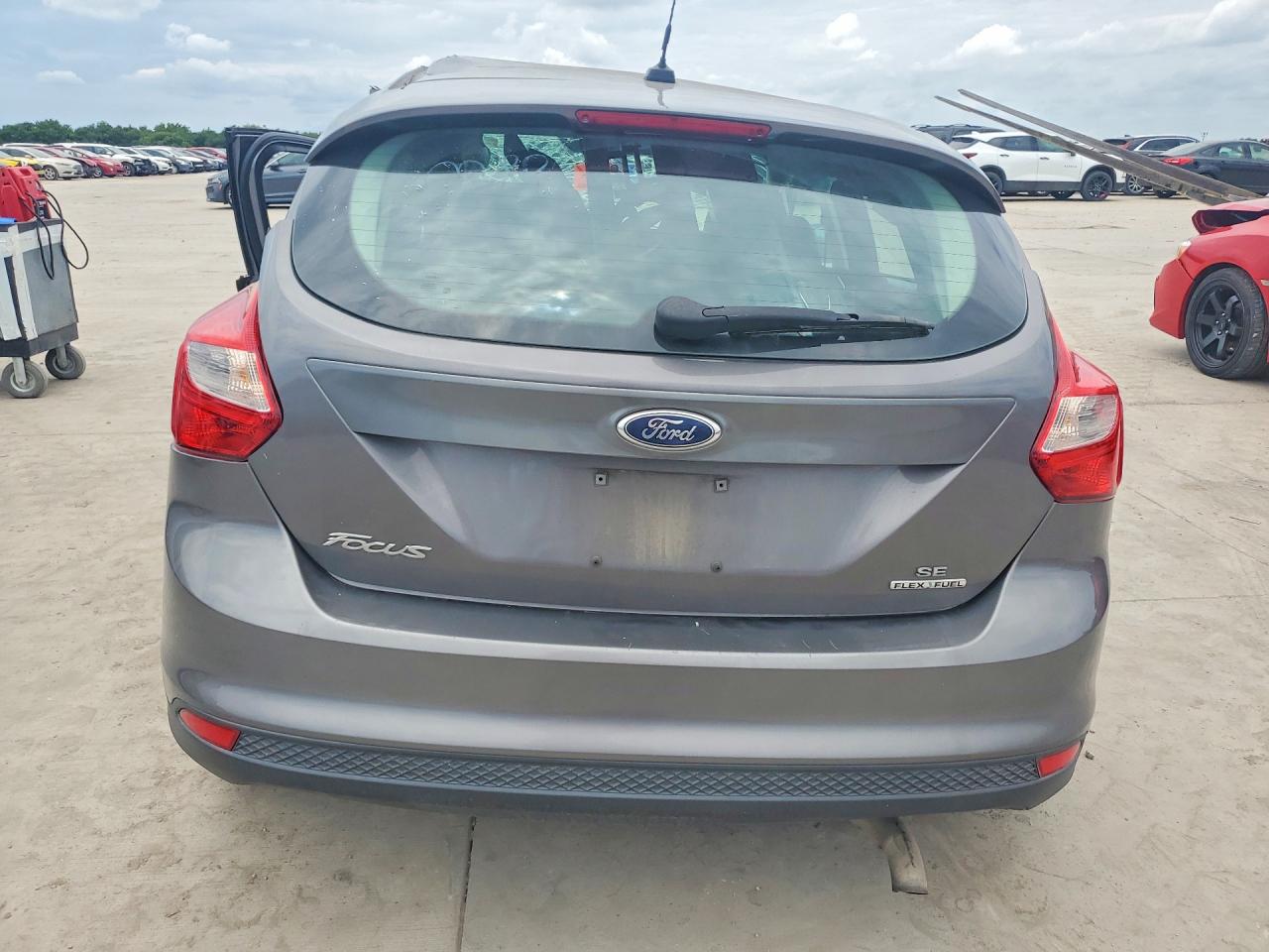 2013 Ford Focus Se Gray vin: 1FADP3K21DL106822