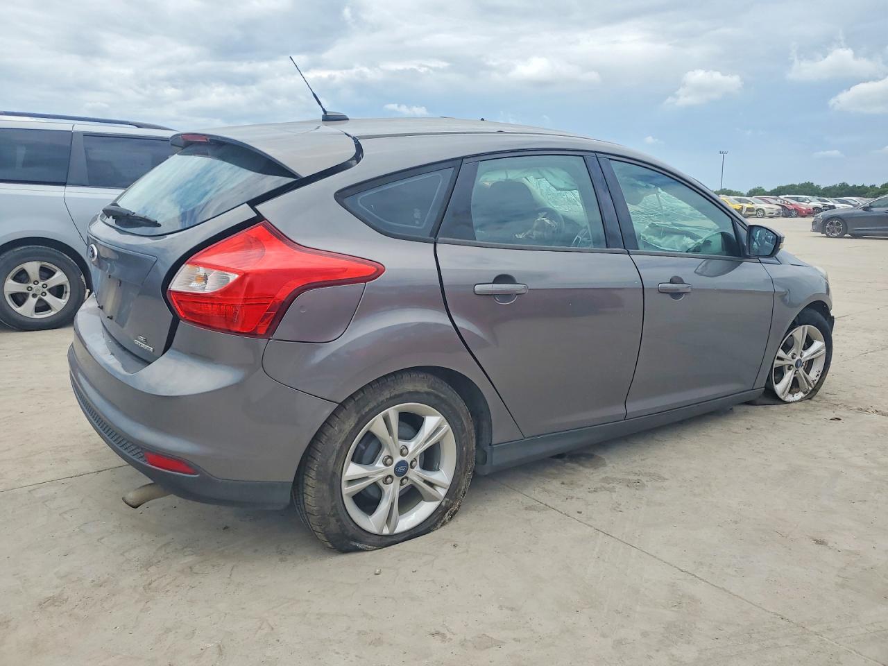 2013 Ford Focus Se Gray vin: 1FADP3K21DL106822