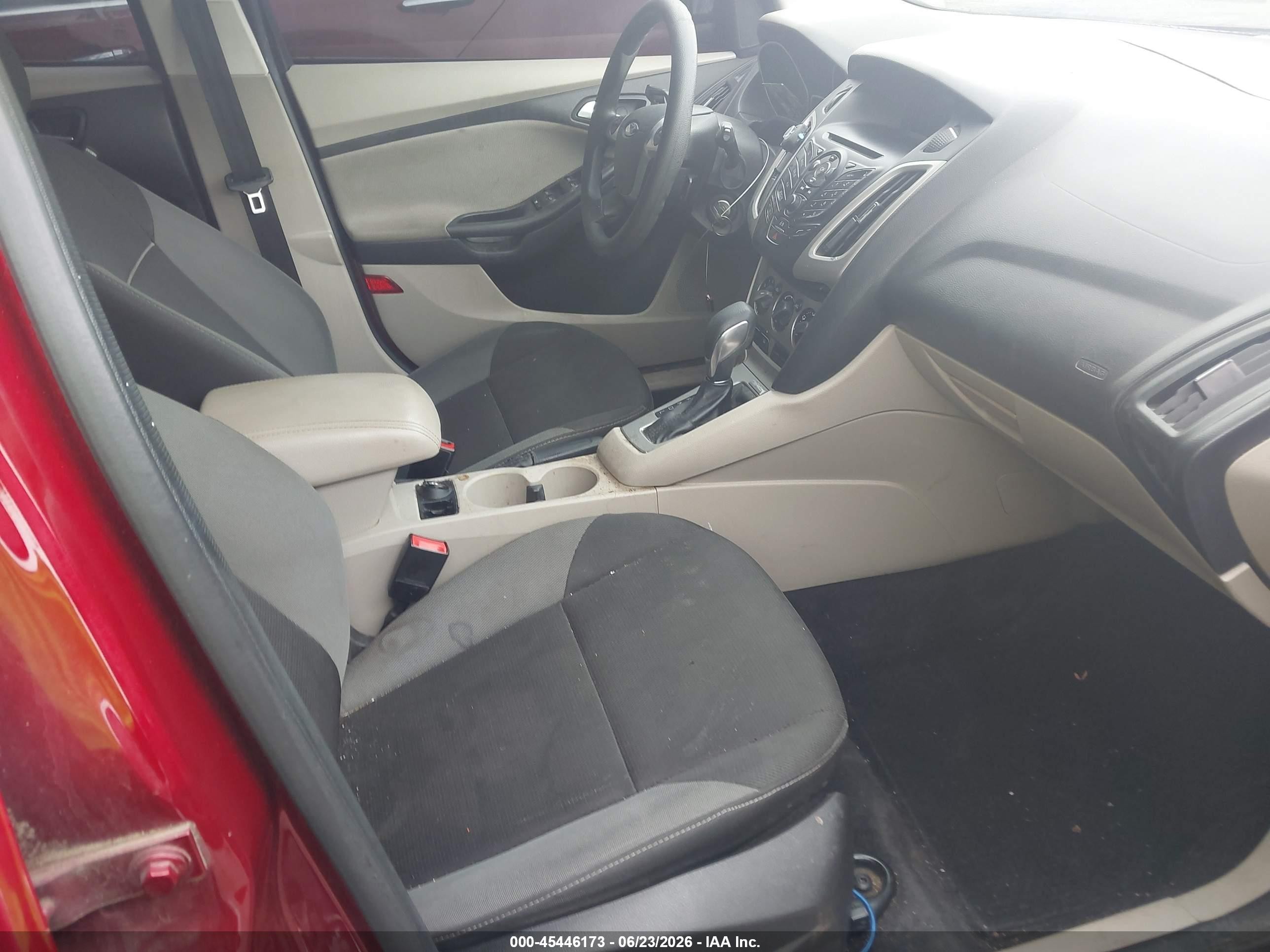 2013 Ford Focus Se Red vin: 1FADP3K21DL155356