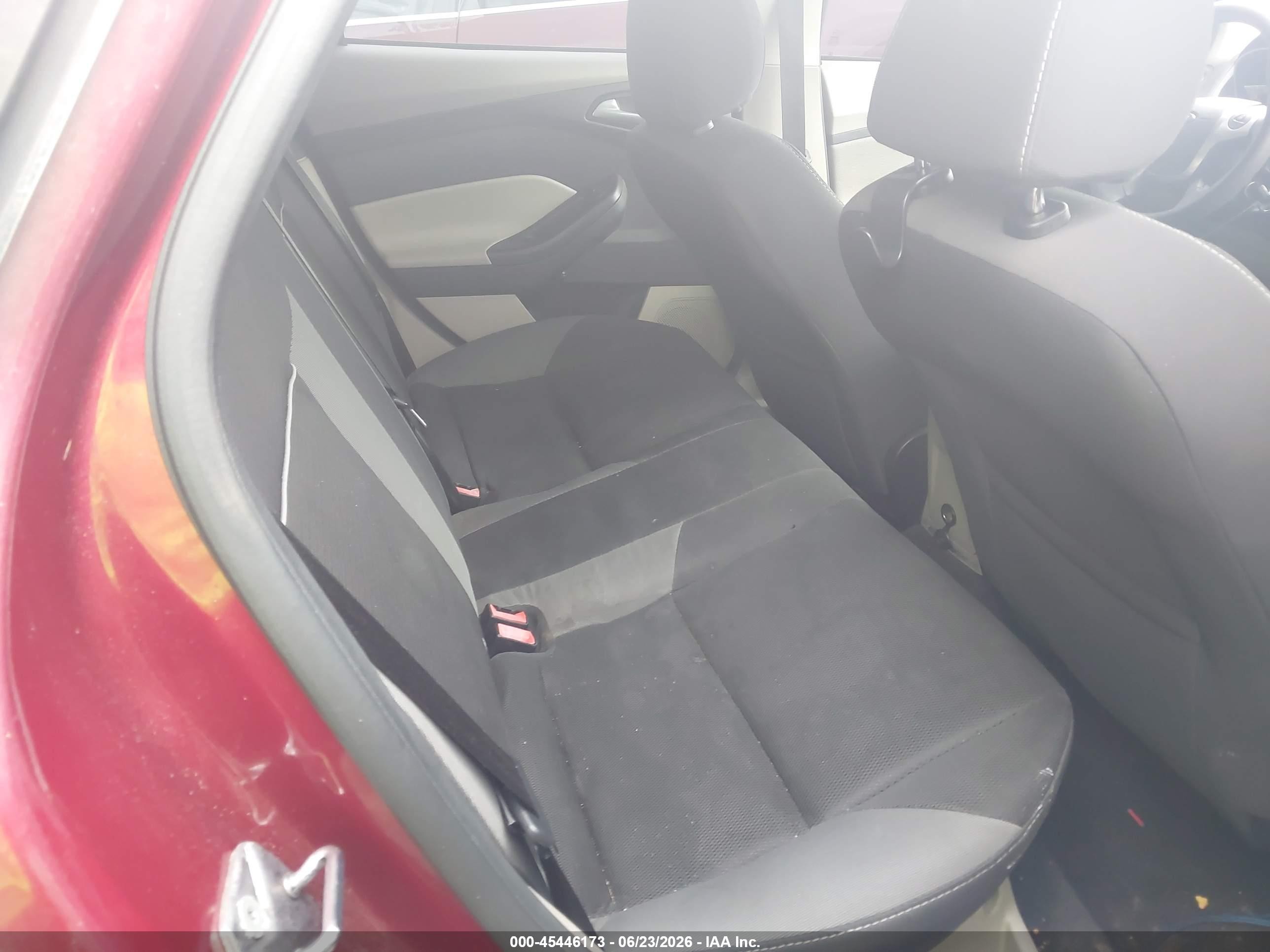 2013 Ford Focus Se Red vin: 1FADP3K21DL155356