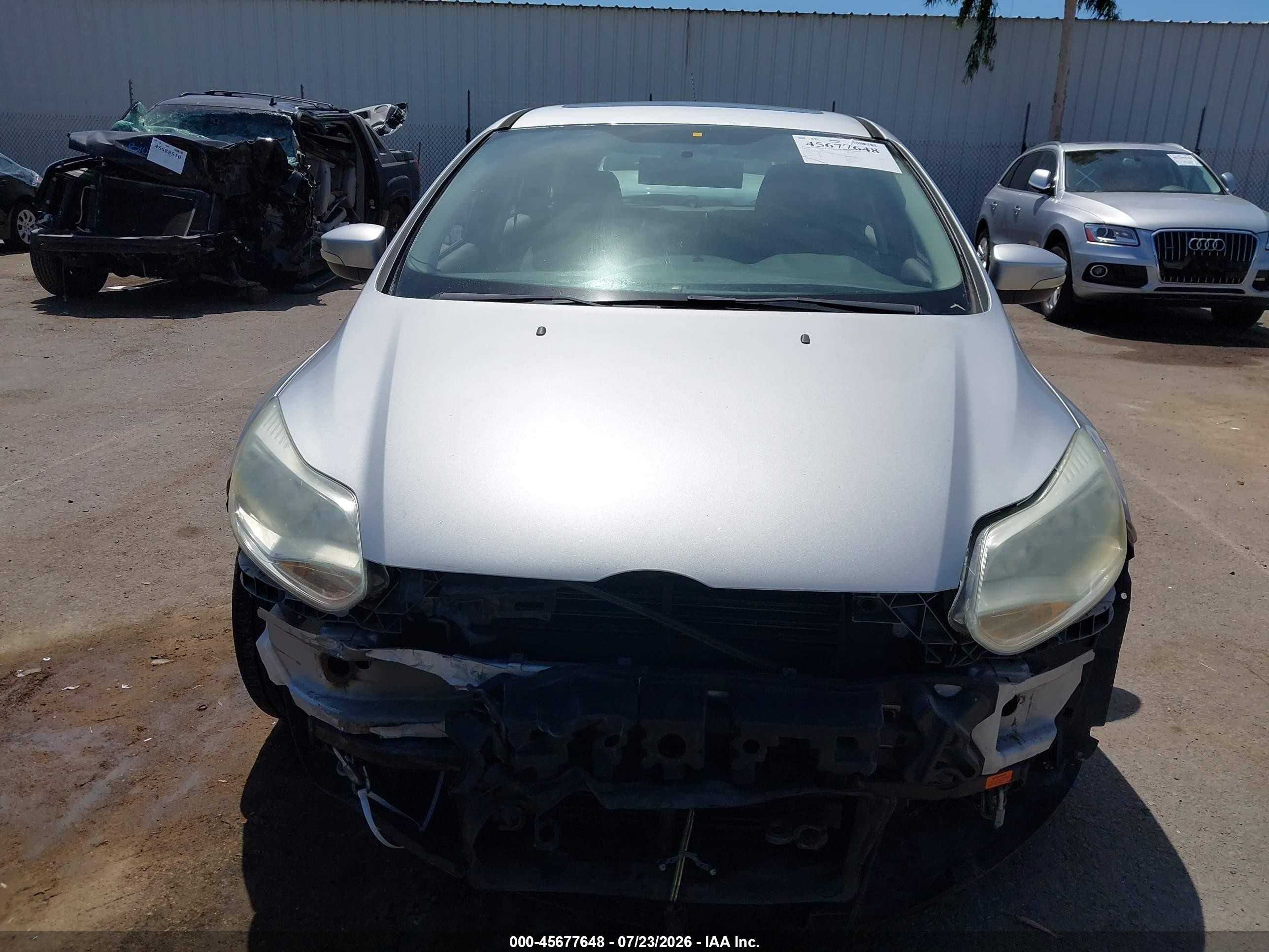 2013 Ford Focus Se Серебряный vin: 1FADP3K21DL204894