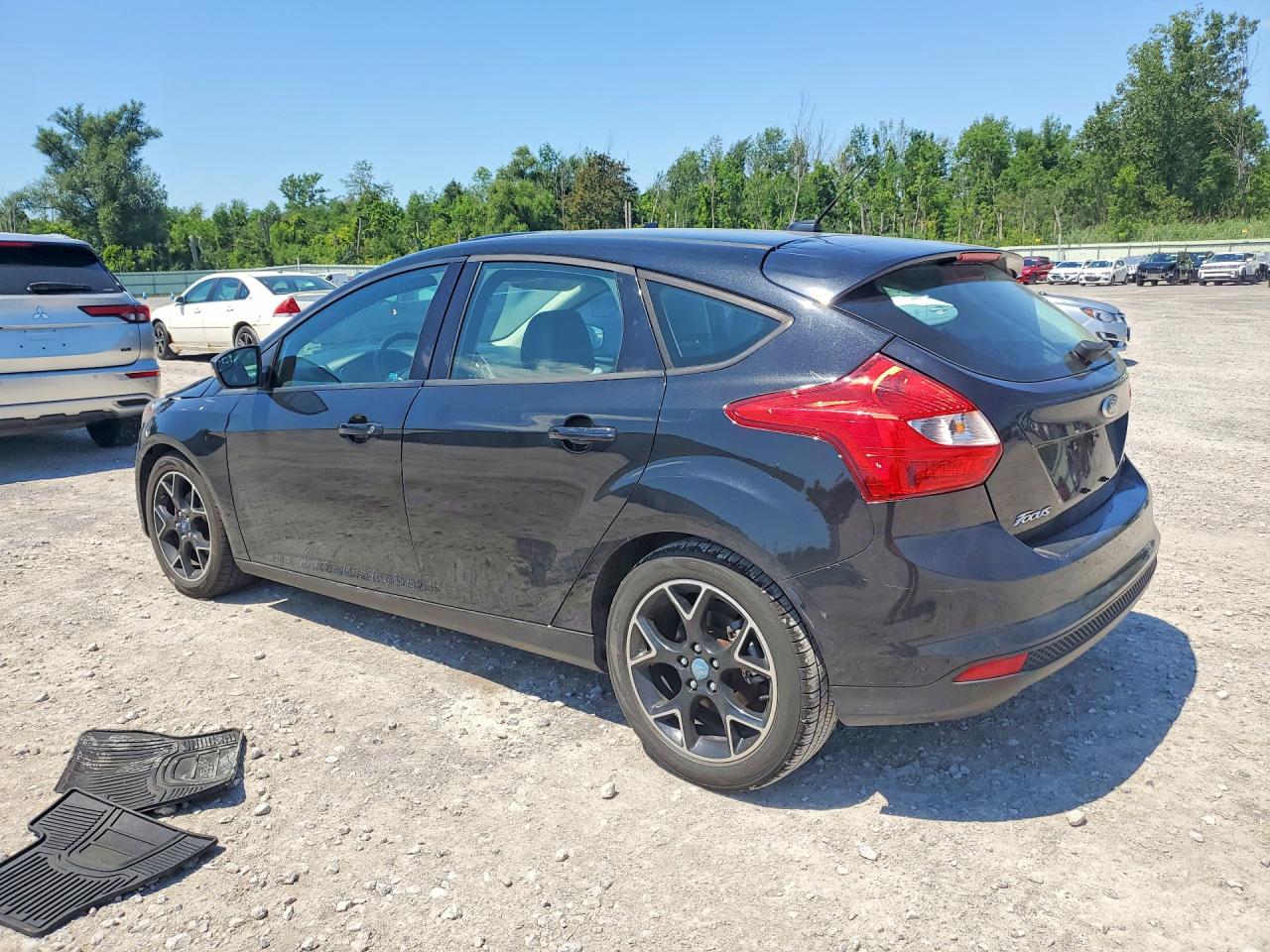 2013 Ford Focus Se Black vin: 1FADP3K21DL208038