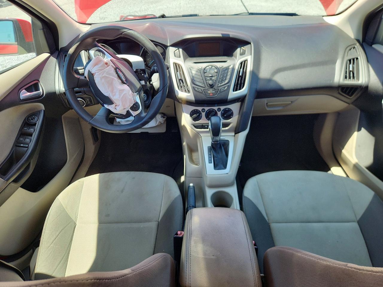 2013 Ford Focus Se Red vin: 1FADP3K21DL217855