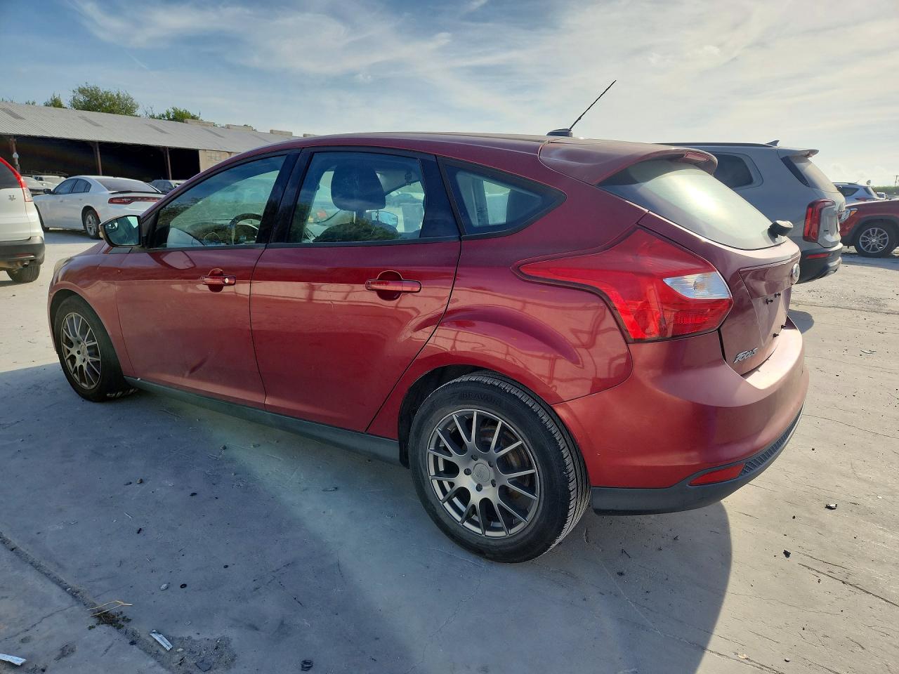 2013 Ford Focus Se Темно-бордовый vin: 1FADP3K21DL233893