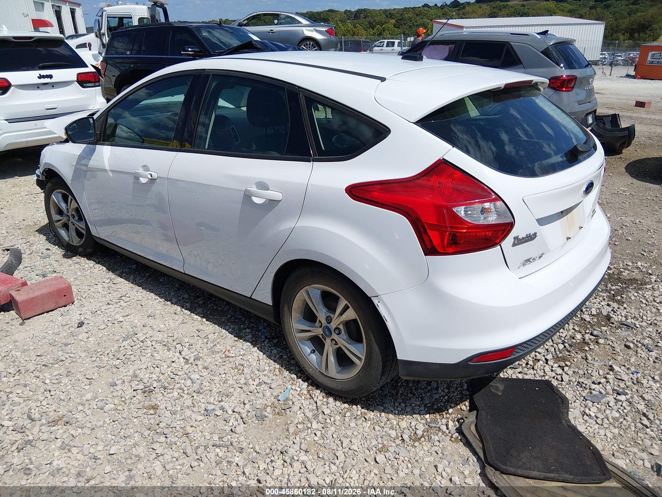 2013 Ford Focus Se White vin: 1FADP3K21DL259670
