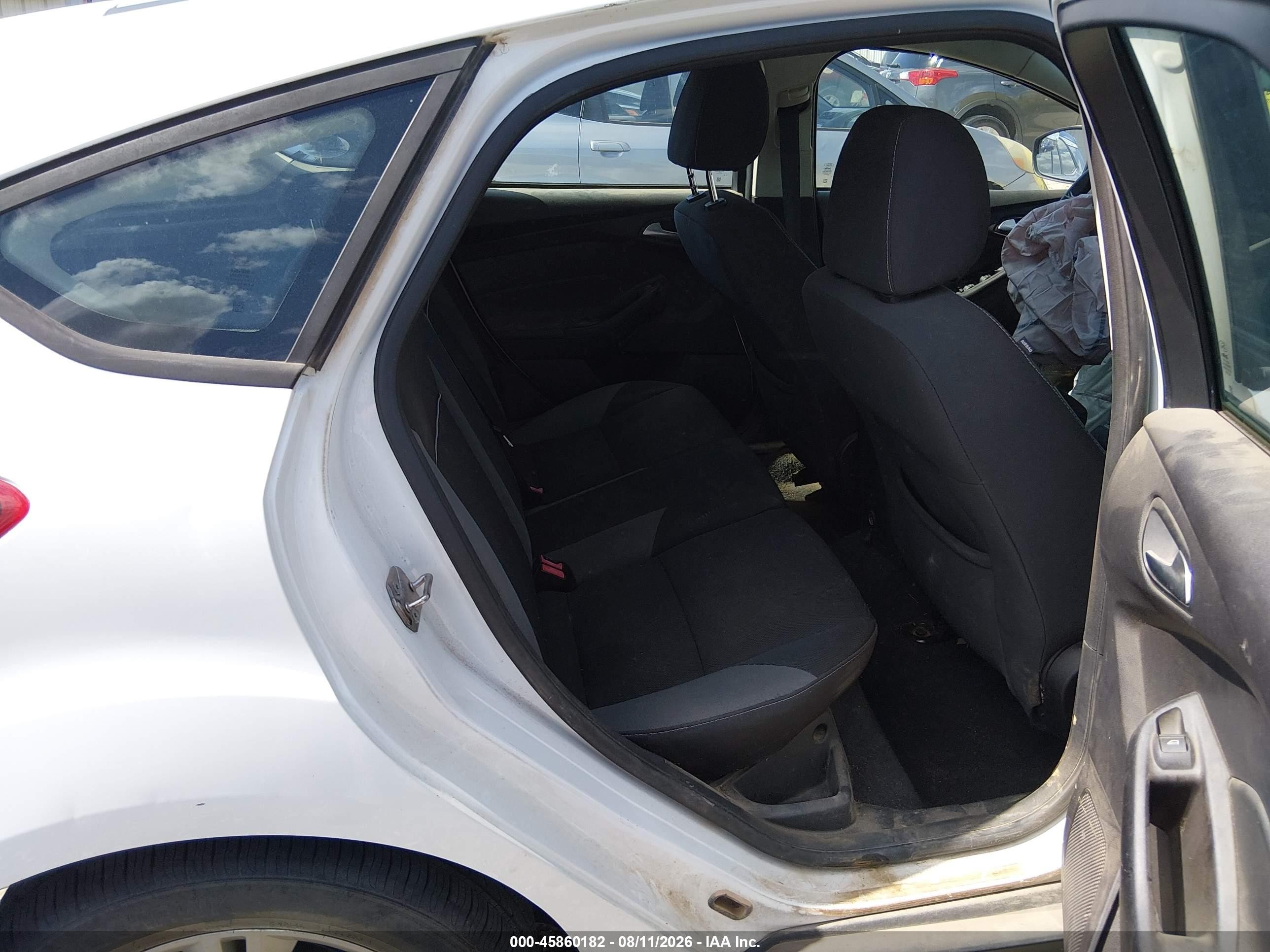 2013 Ford Focus Se White vin: 1FADP3K21DL259670