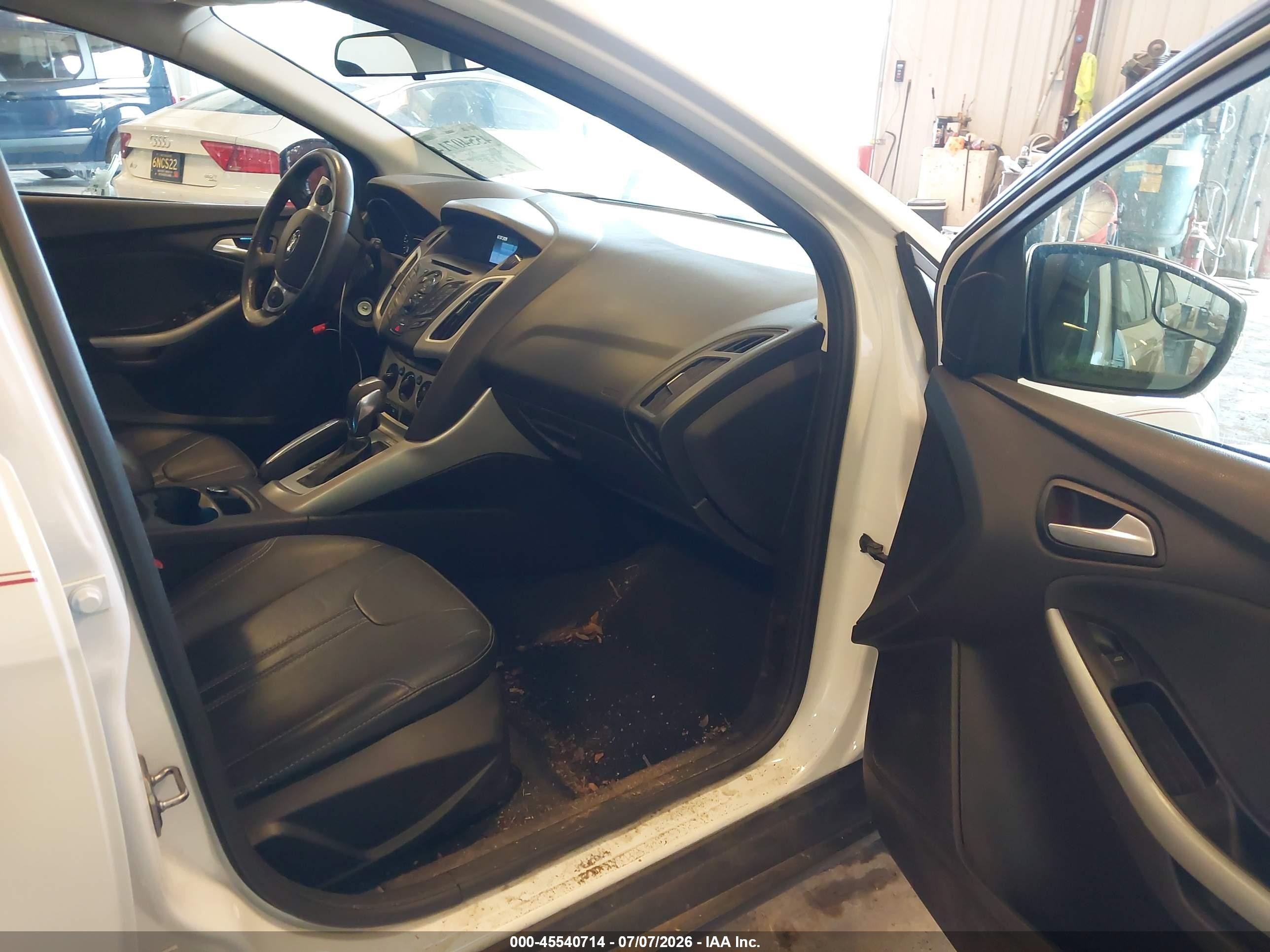 2013 Ford Focus Se White vin: 1FADP3K21DL262097