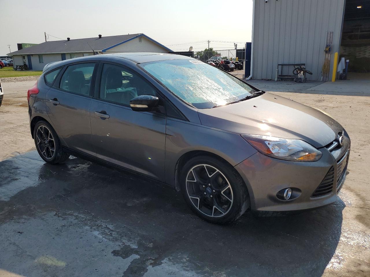 2013 Ford Focus Se Серый vin: 1FADP3K21DL270958