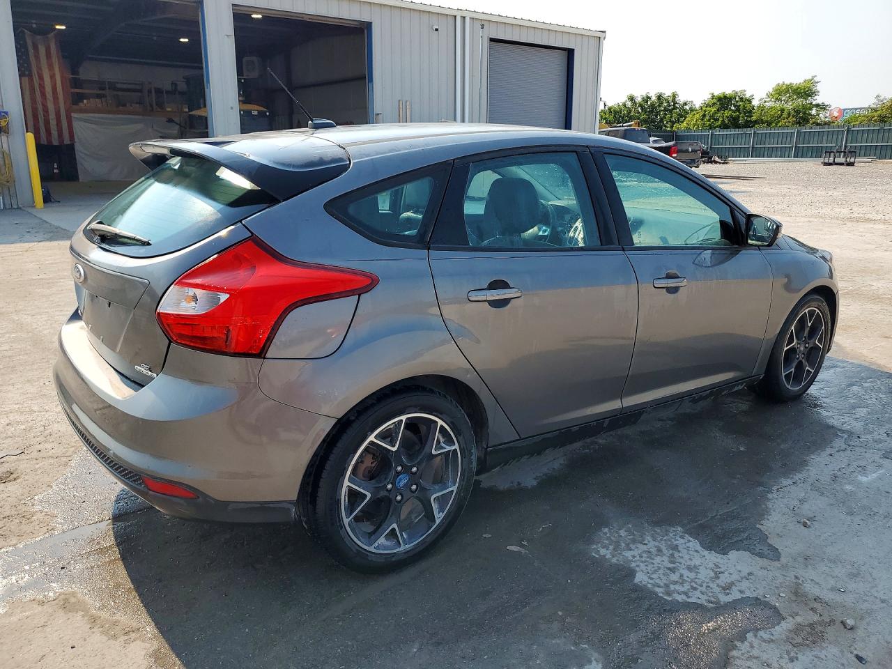 2013 Ford Focus Se Серый vin: 1FADP3K21DL270958