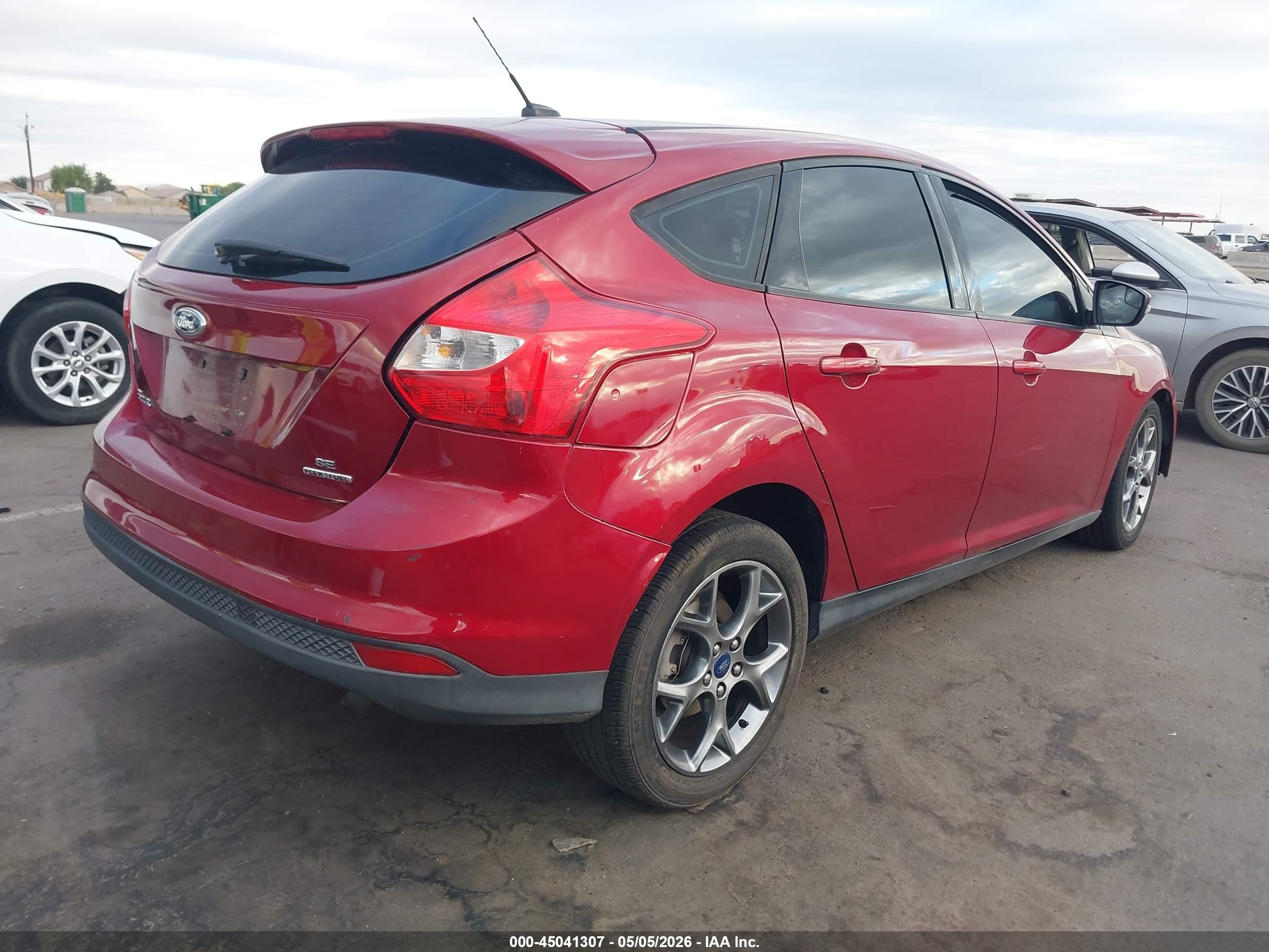 2013 Ford Focus Se Red vin: 1FADP3K21DL344461