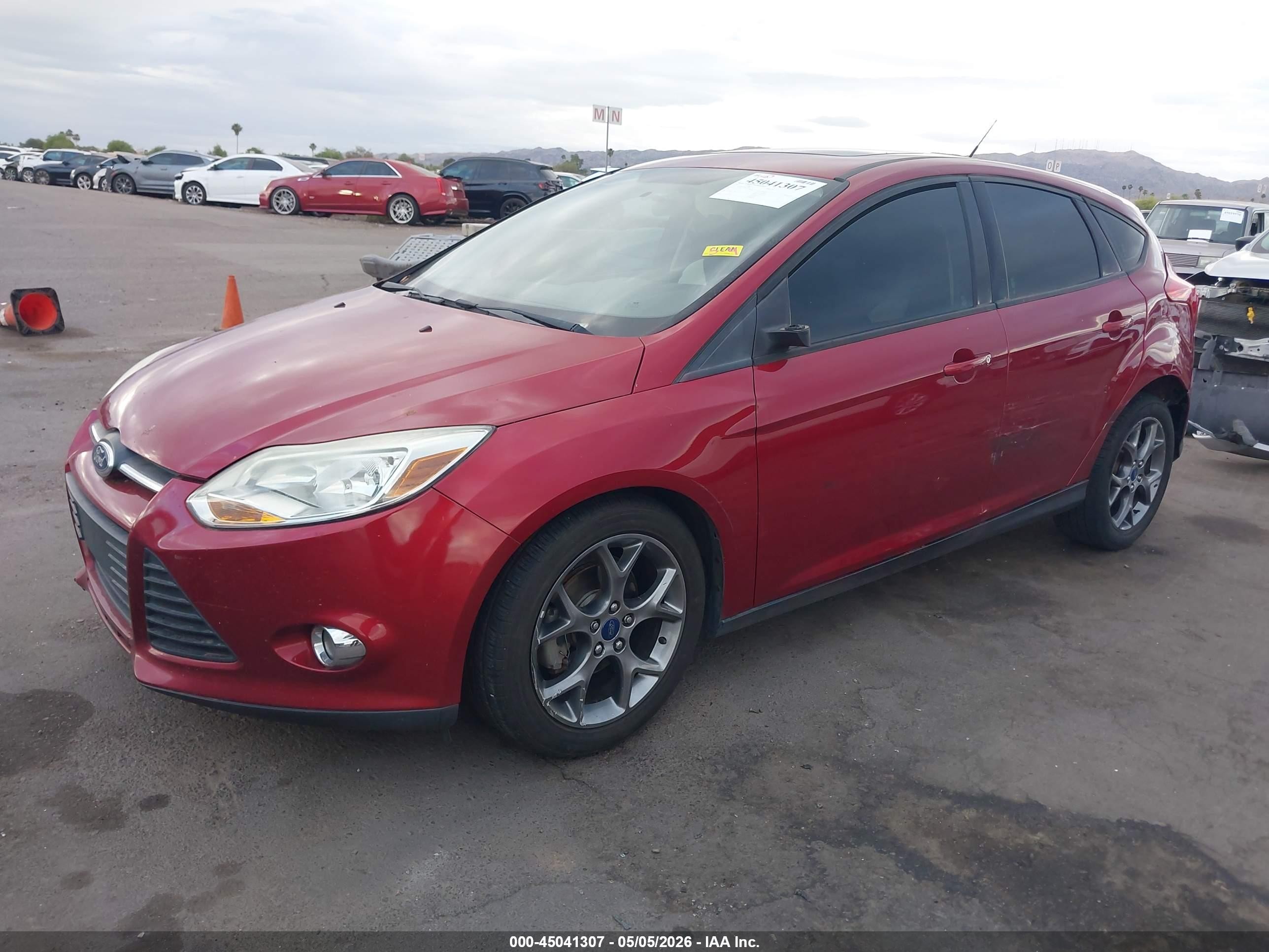 2013 Ford Focus Se Red vin: 1FADP3K21DL344461