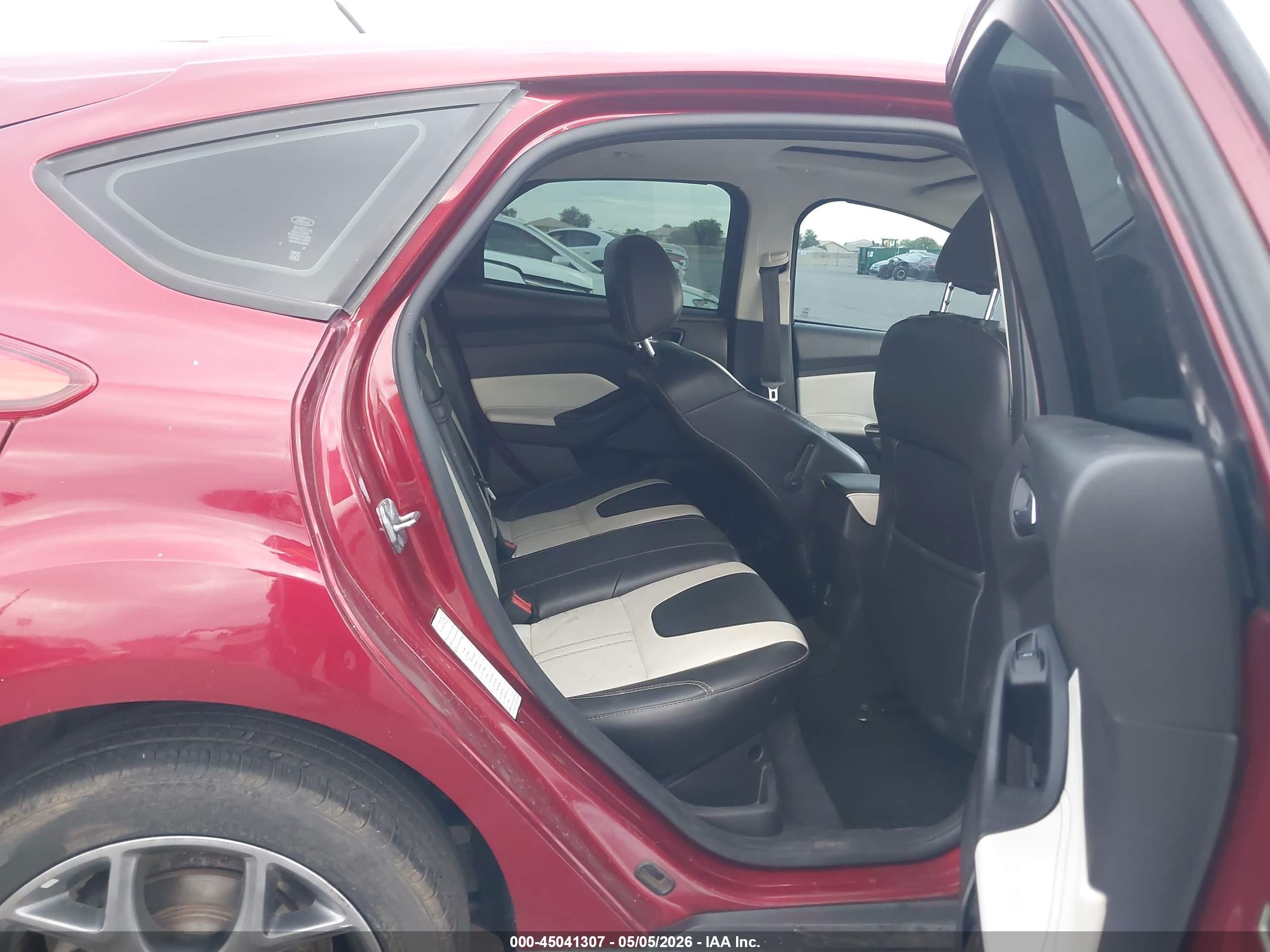 2013 Ford Focus Se Red vin: 1FADP3K21DL344461