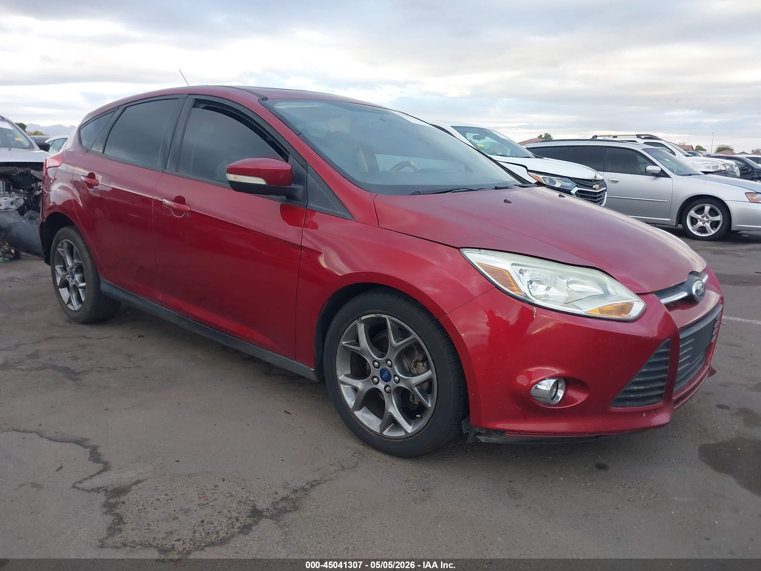 2013 Ford Focus Se Red vin: 1FADP3K21DL344461