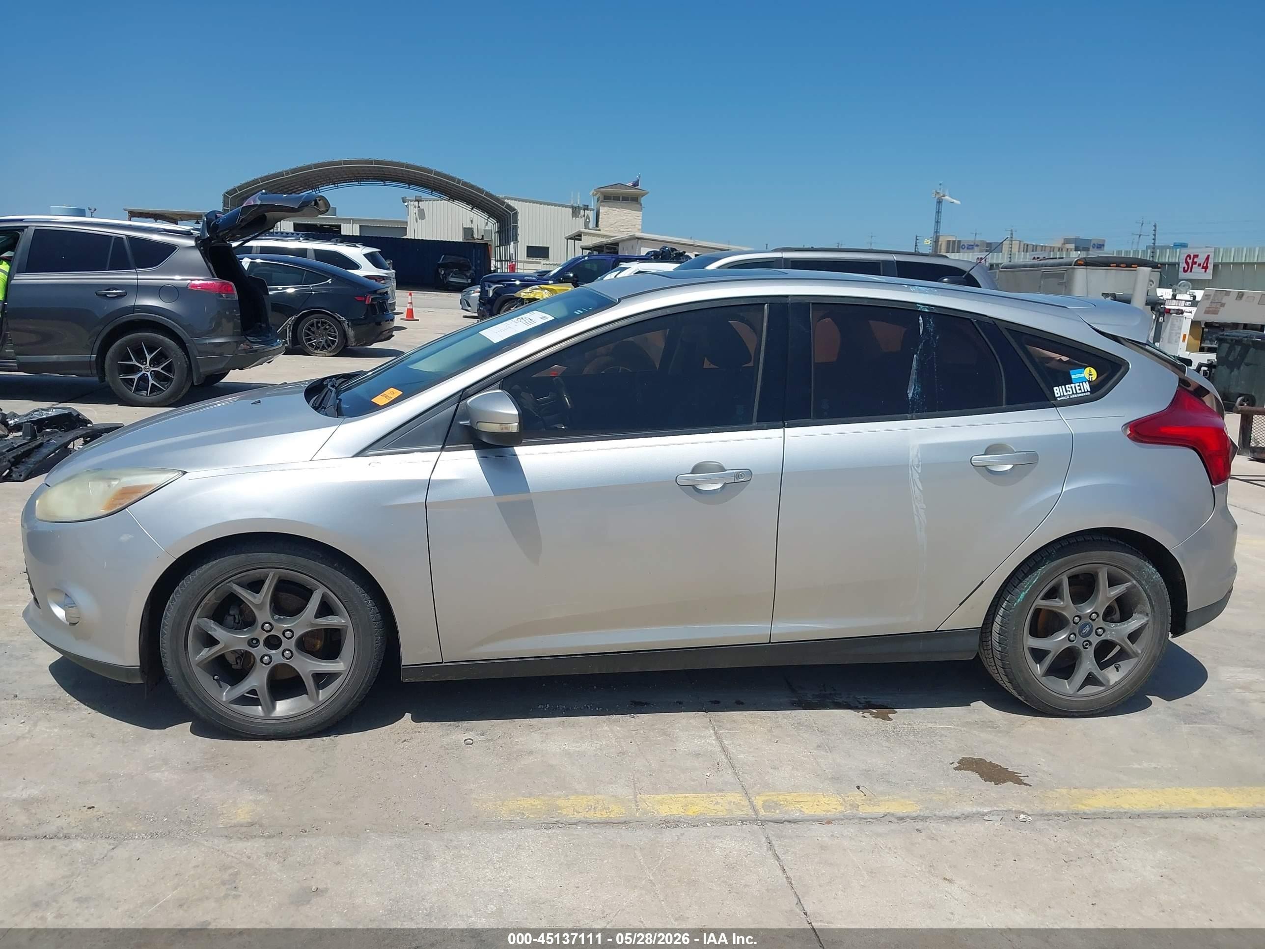 2013 Ford Focus Se Silver vin: 1FADP3K21DL344508