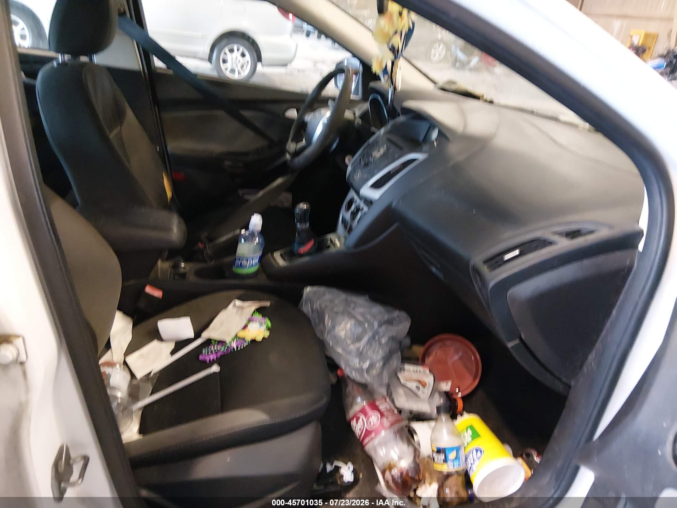 2013 Ford Focus Se White vin: 1FADP3K21DL349336