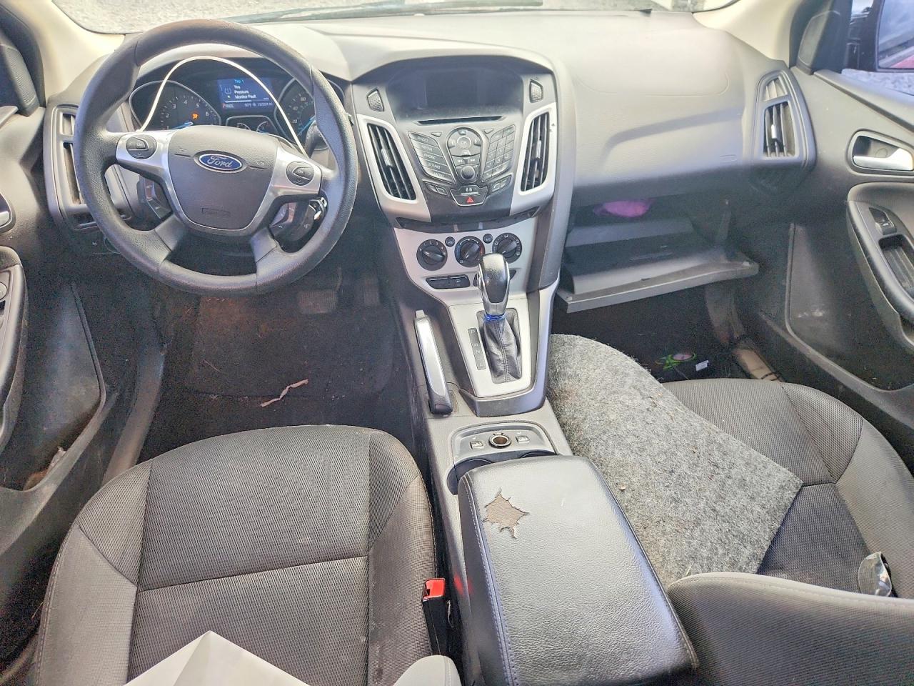 2013 Ford Focus Se Red vin: 1FADP3K21DL381655