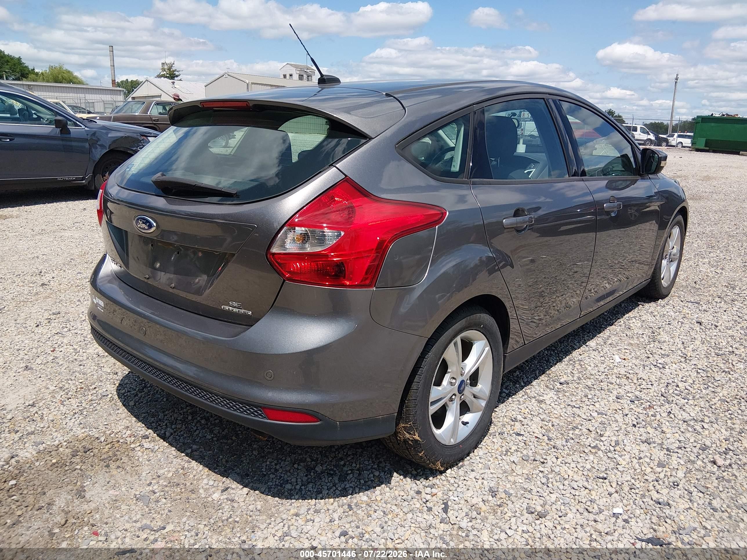 2014 Ford Focus Se Gray vin: 1FADP3K21EL136887