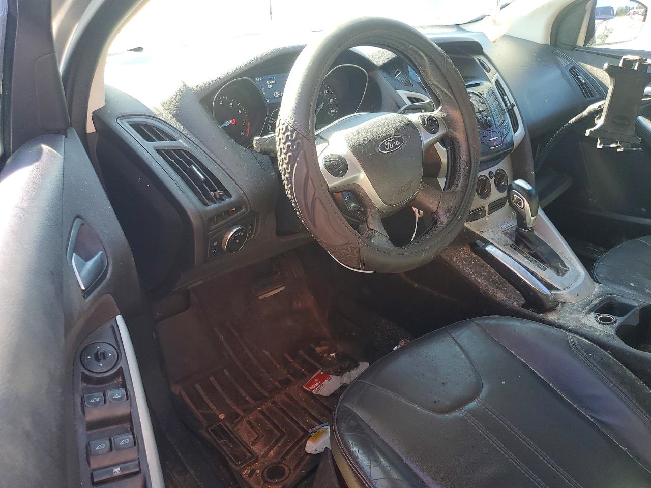 2014 Ford Focus Se Silver vin: 1FADP3K21EL142558