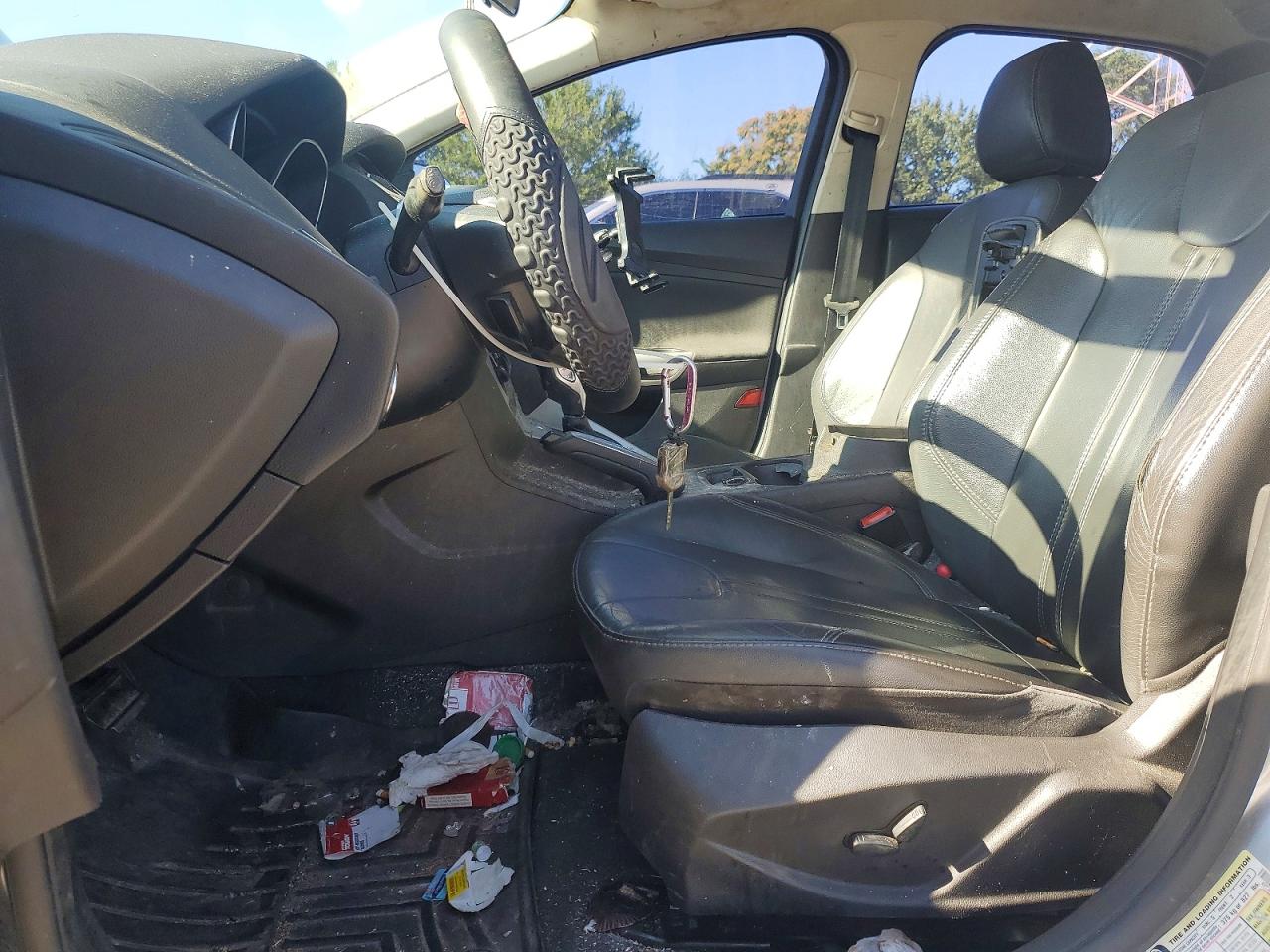 2014 Ford Focus Se Silver vin: 1FADP3K21EL142558