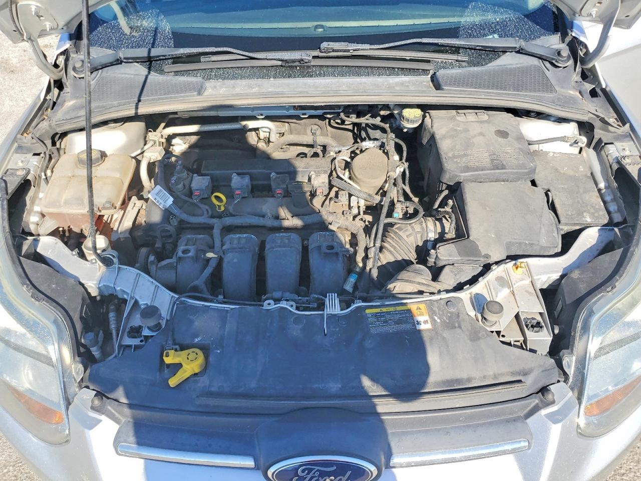 2014 Ford Focus Se Silver vin: 1FADP3K21EL142558