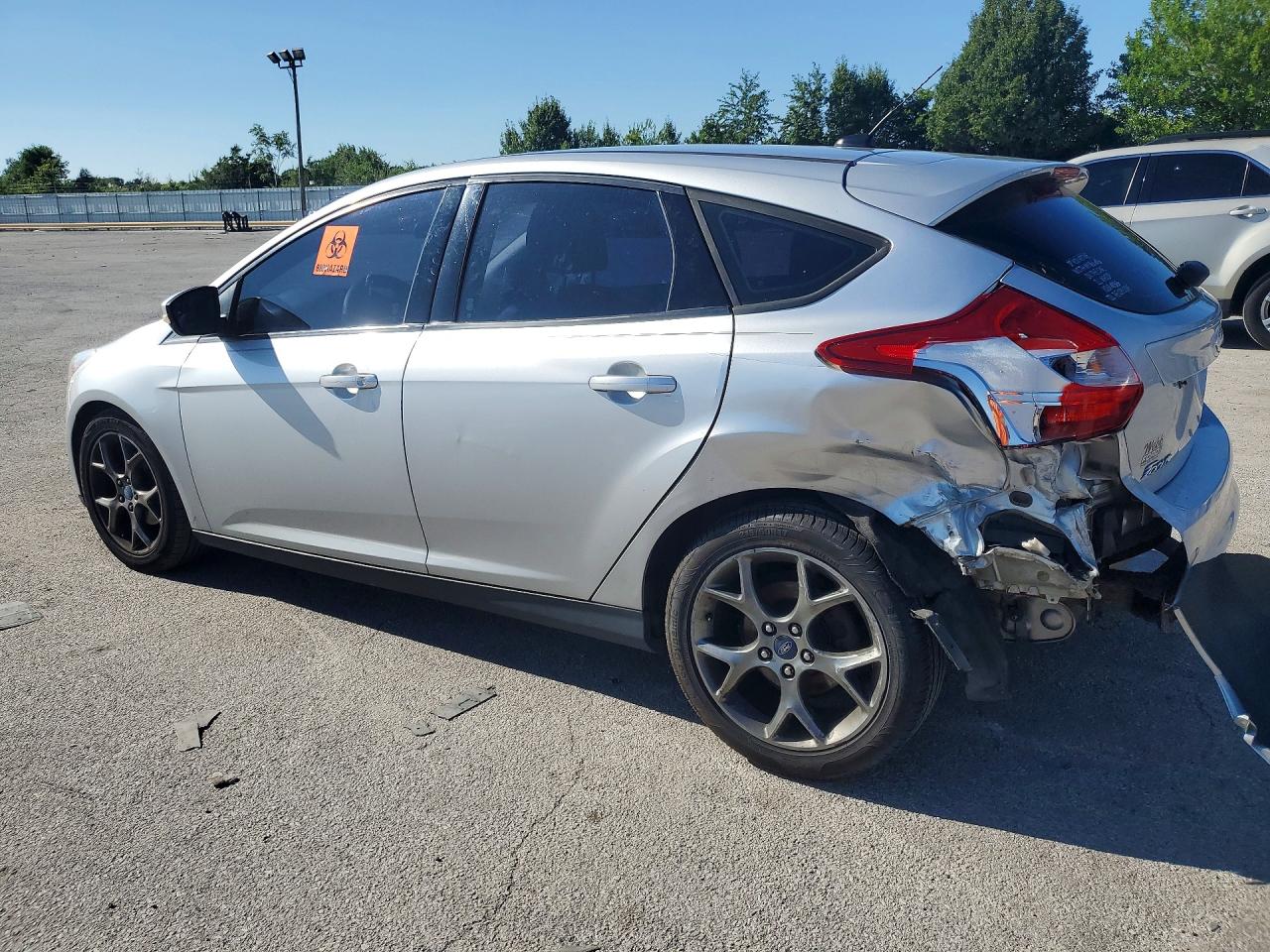 2014 Ford Focus Se Silver vin: 1FADP3K21EL142558