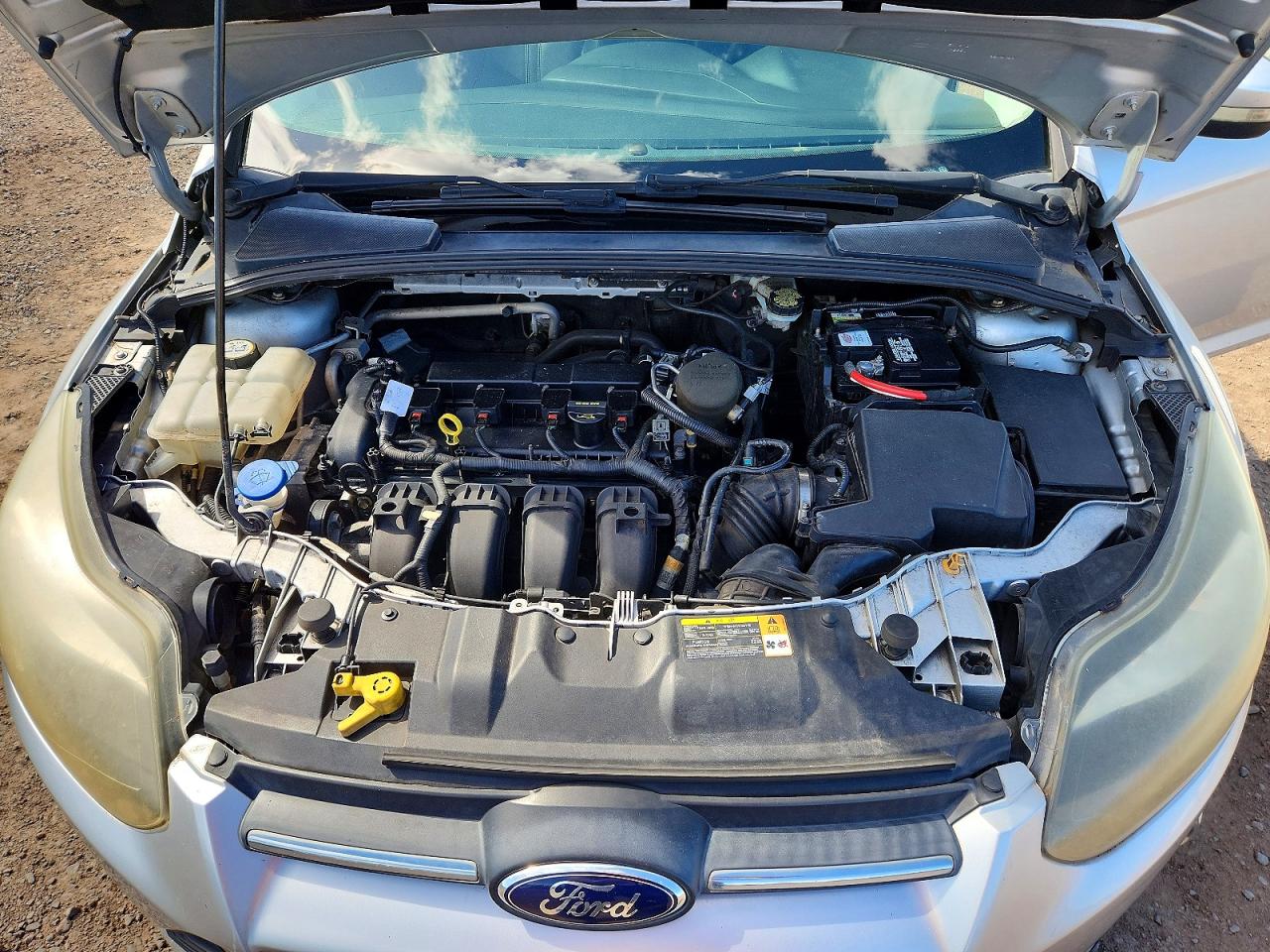 2014 Ford Focus Se Silver vin: 1FADP3K21EL211152
