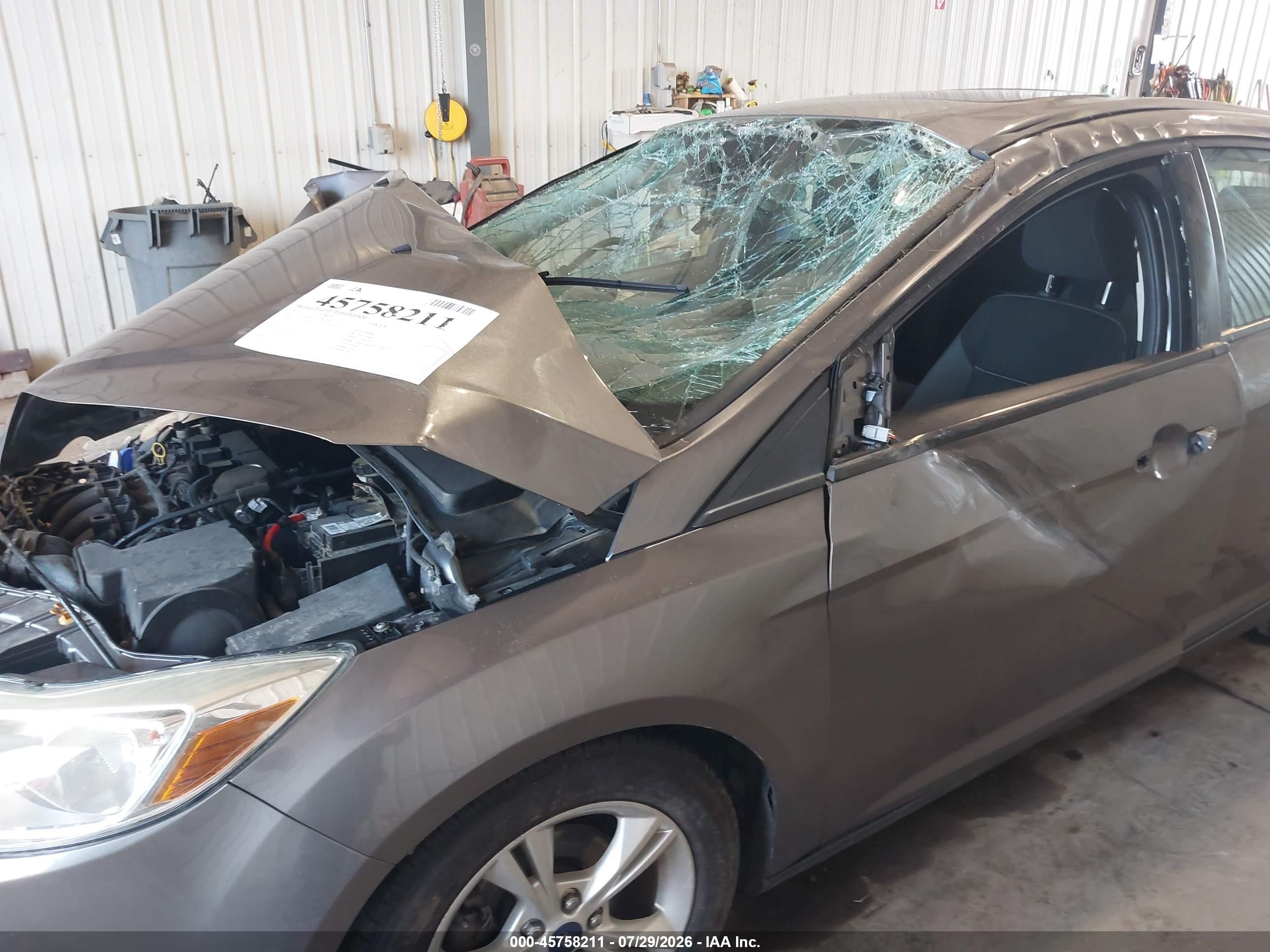 2014 Ford Focus Se Gray vin: 1FADP3K21EL282349