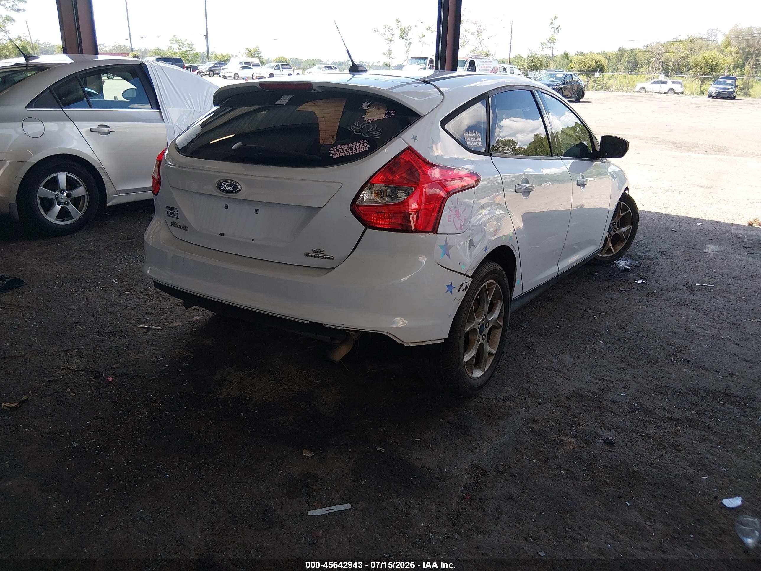 2014 Ford Focus Se White vin: 1FADP3K21EL302485