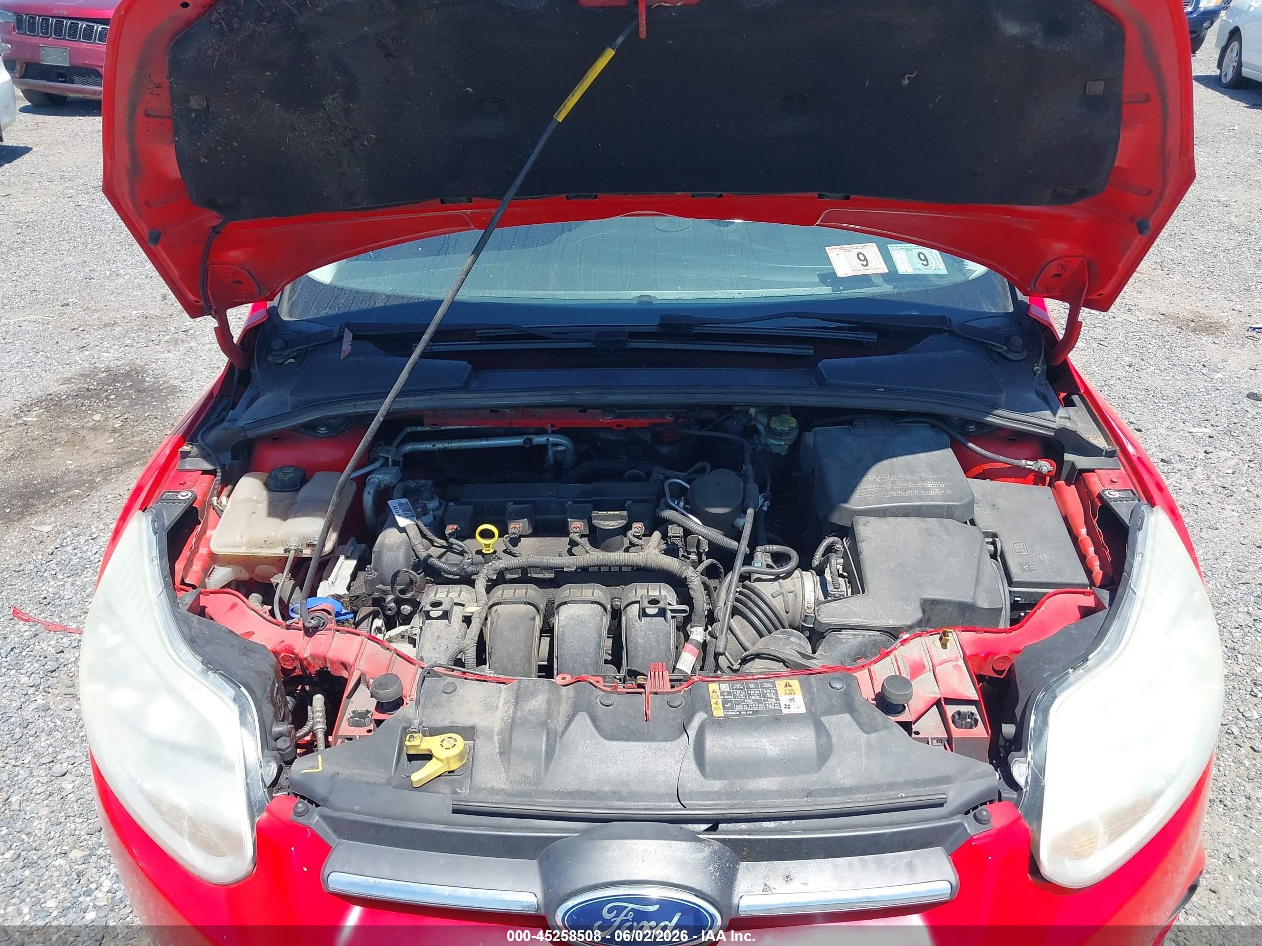 2014 Ford Focus Se Red vin: 1FADP3K21EL315835