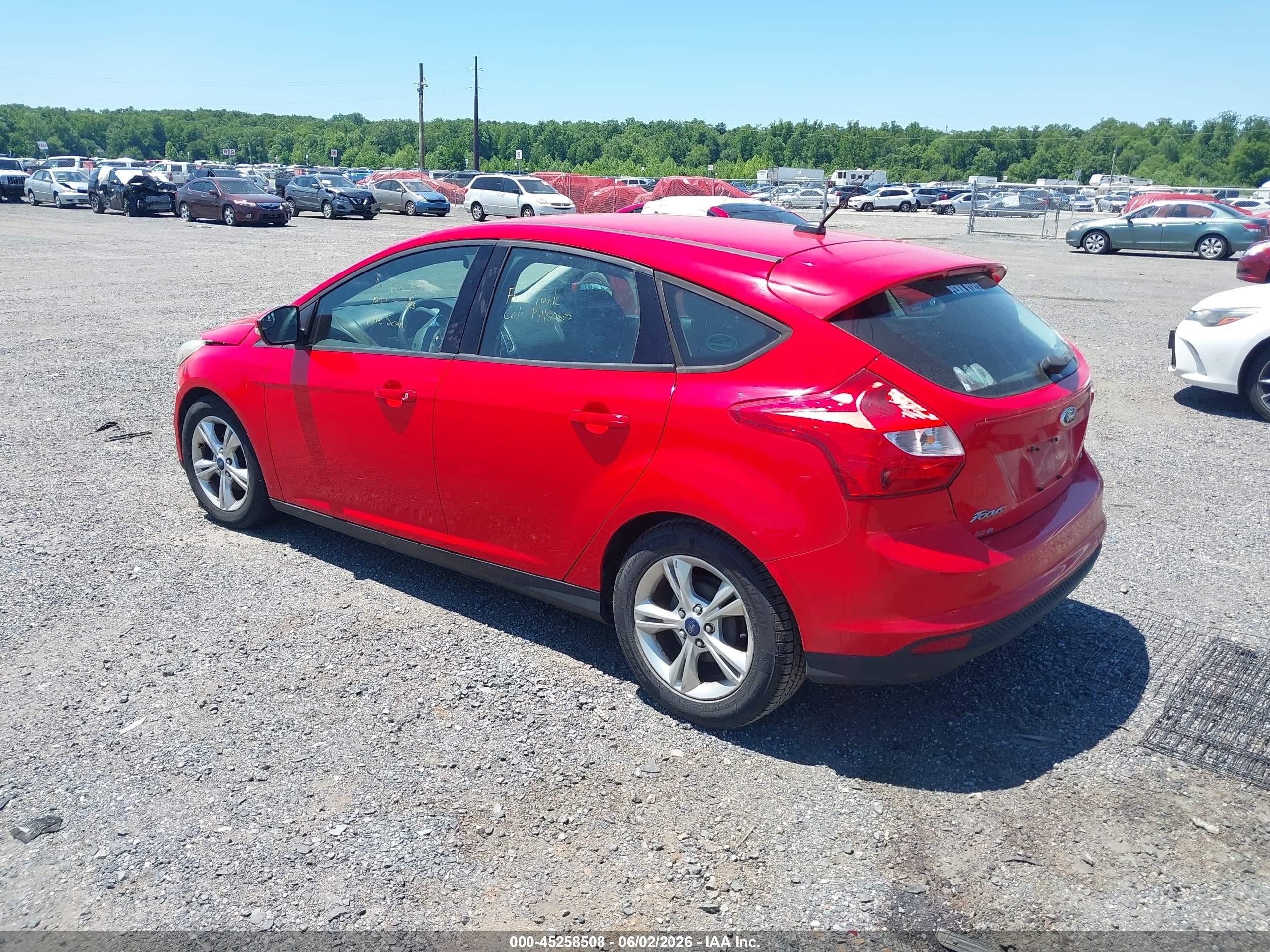 2014 Ford Focus Se Red vin: 1FADP3K21EL315835