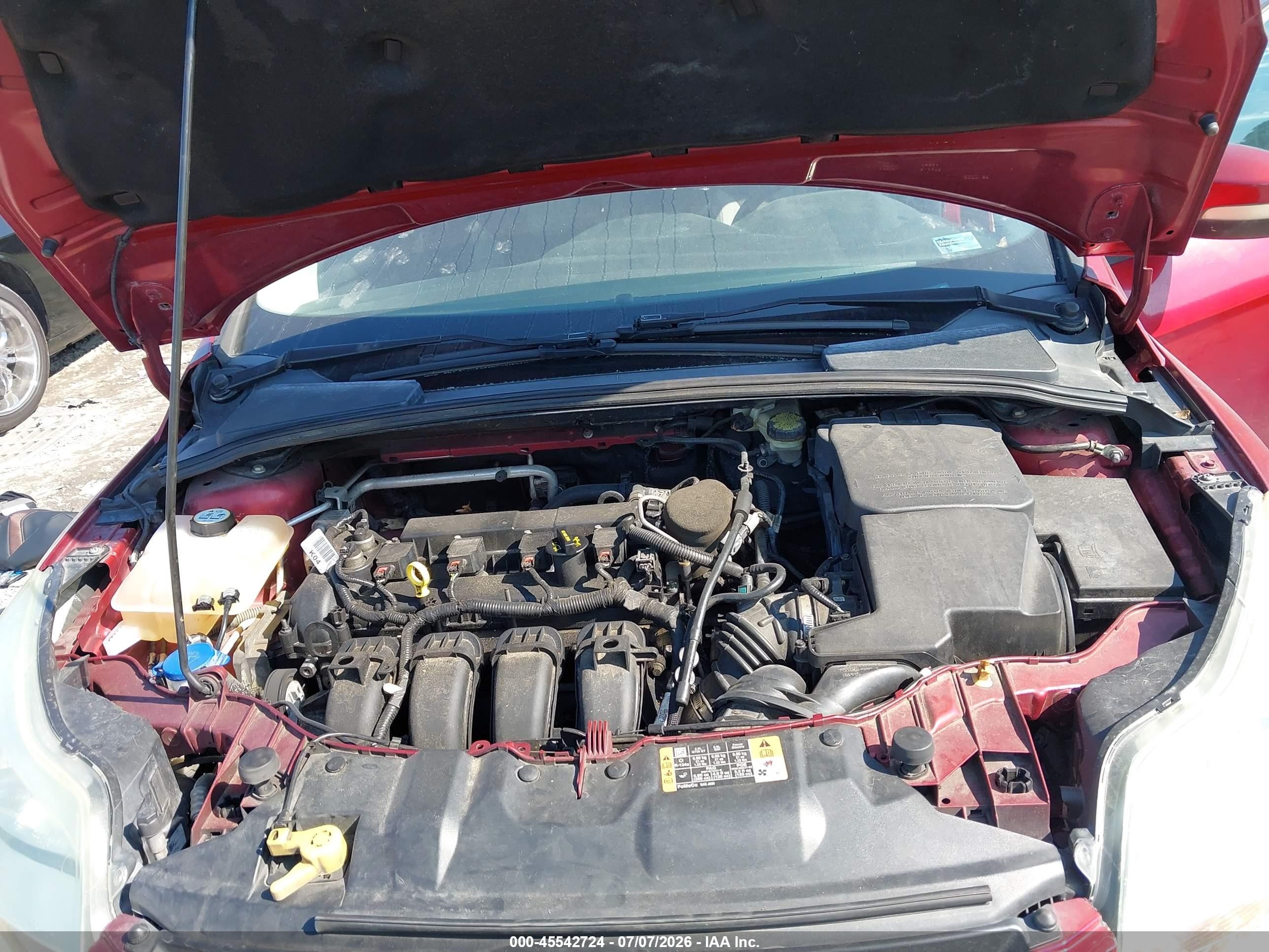 2014 Ford Focus Se Red vin: 1FADP3K21EL368261