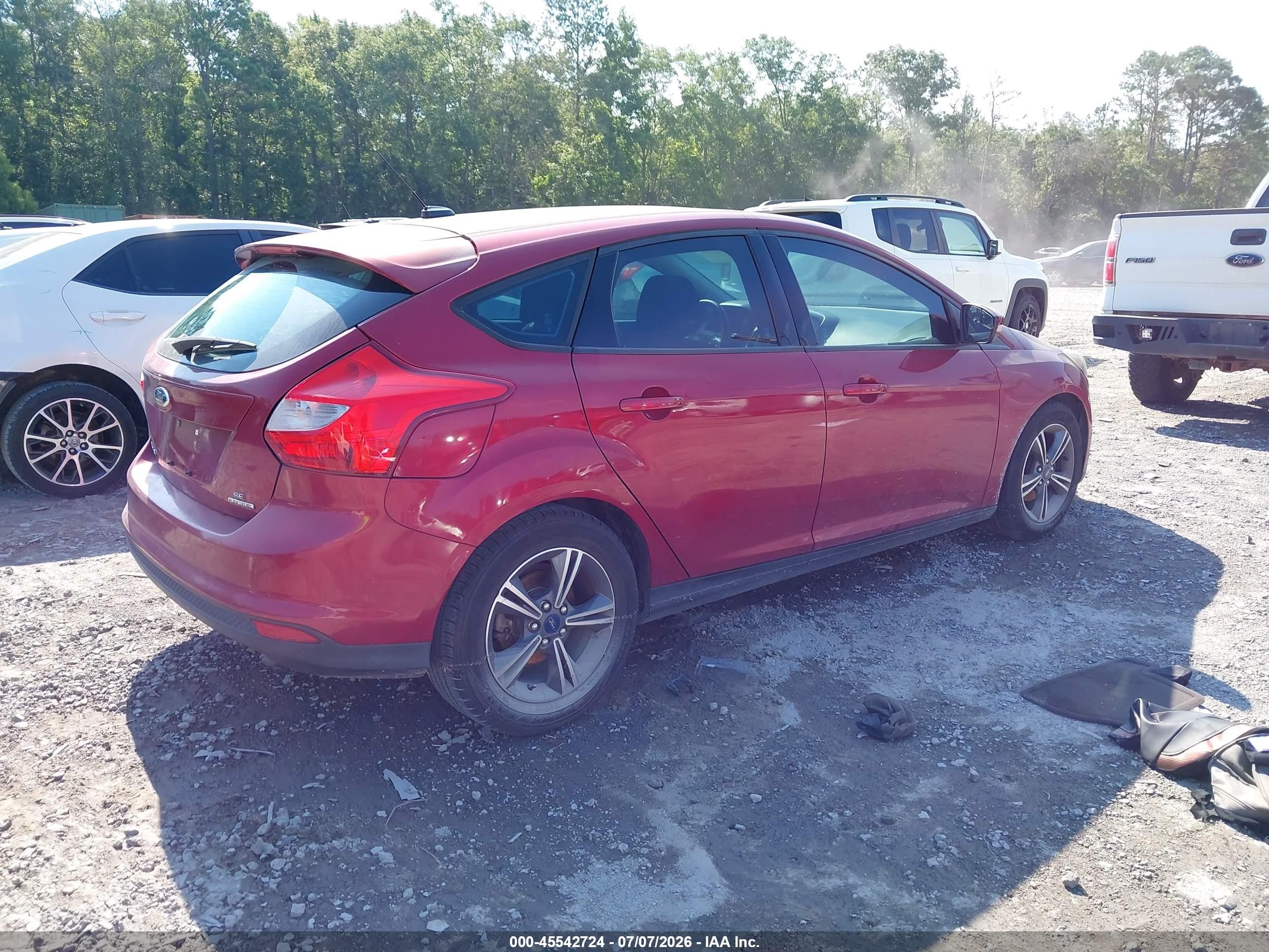 2014 Ford Focus Se Red vin: 1FADP3K21EL368261