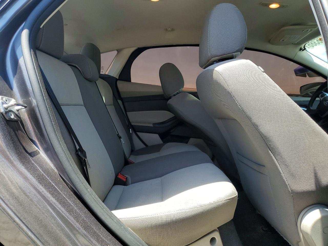 2014 Ford Focus Se Серый vin: 1FADP3K21EL391197