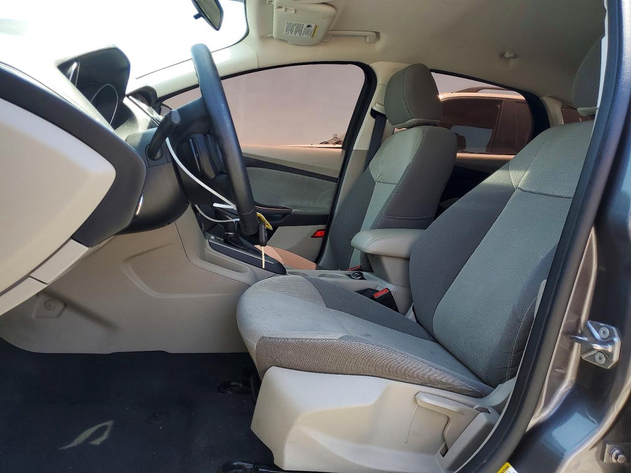 2014 Ford Focus Se Серый vin: 1FADP3K21EL391197