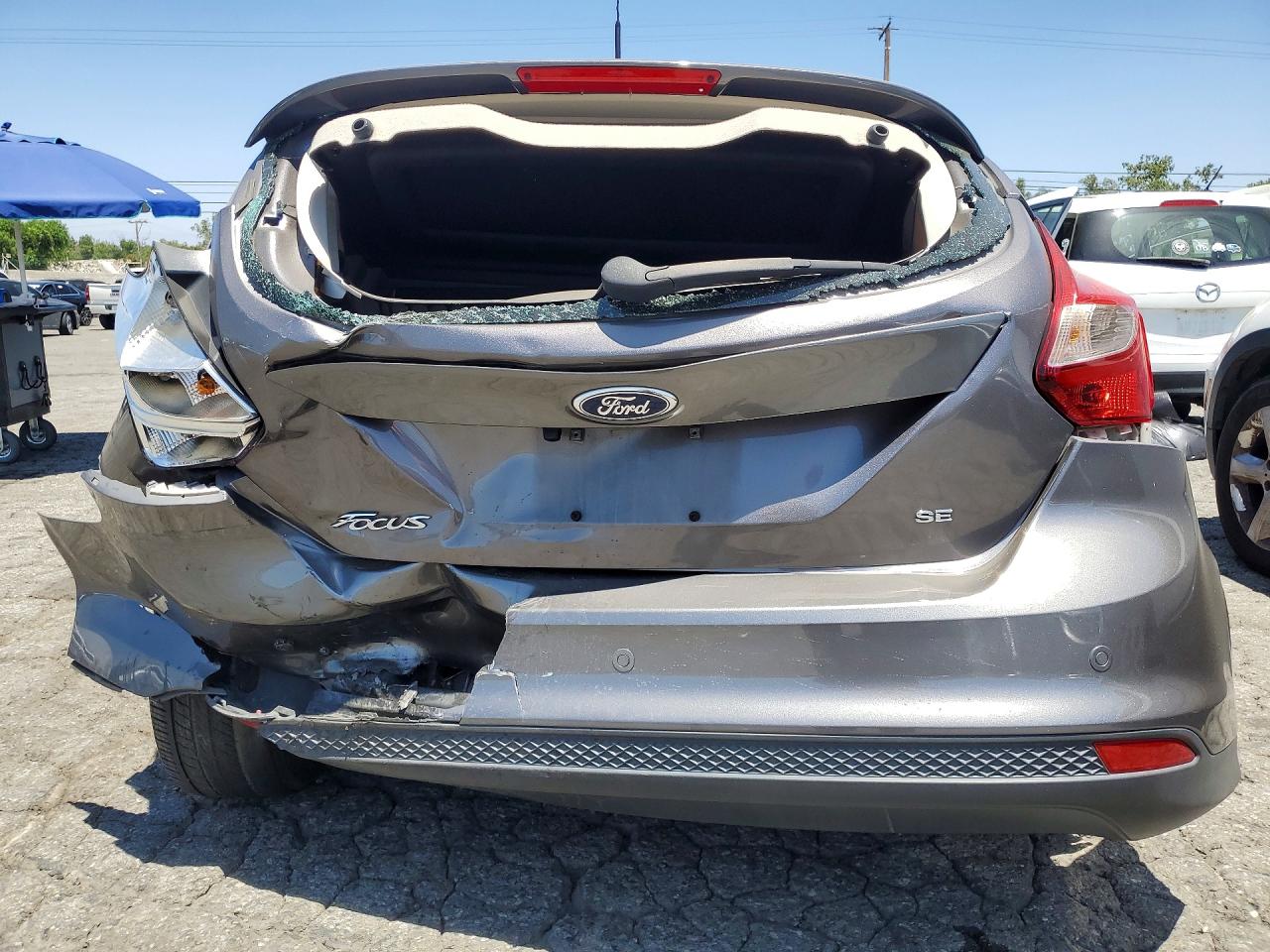 2014 Ford Focus Se Серый vin: 1FADP3K21EL391197