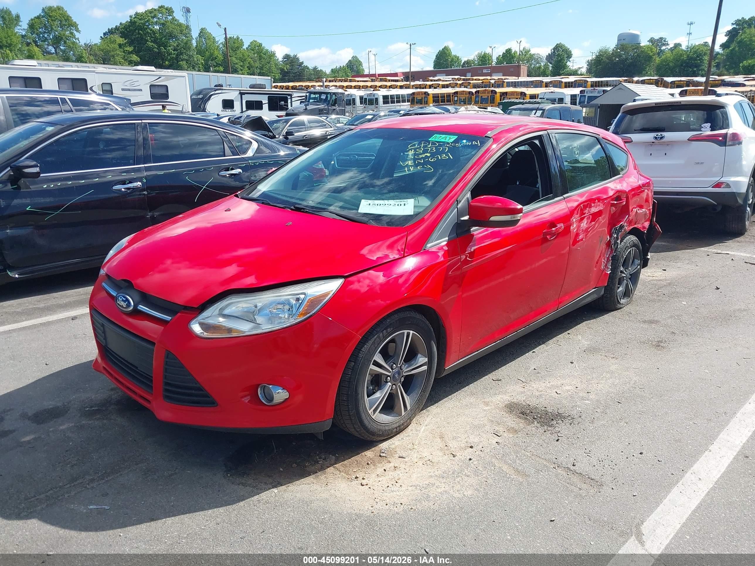 2014 Ford Focus Se Red vin: 1FADP3K21EL416731