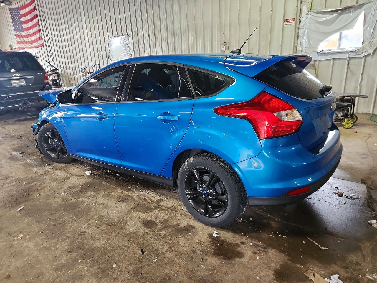 2014 Ford Focus Se Синий vin: 1FADP3K21EL427728