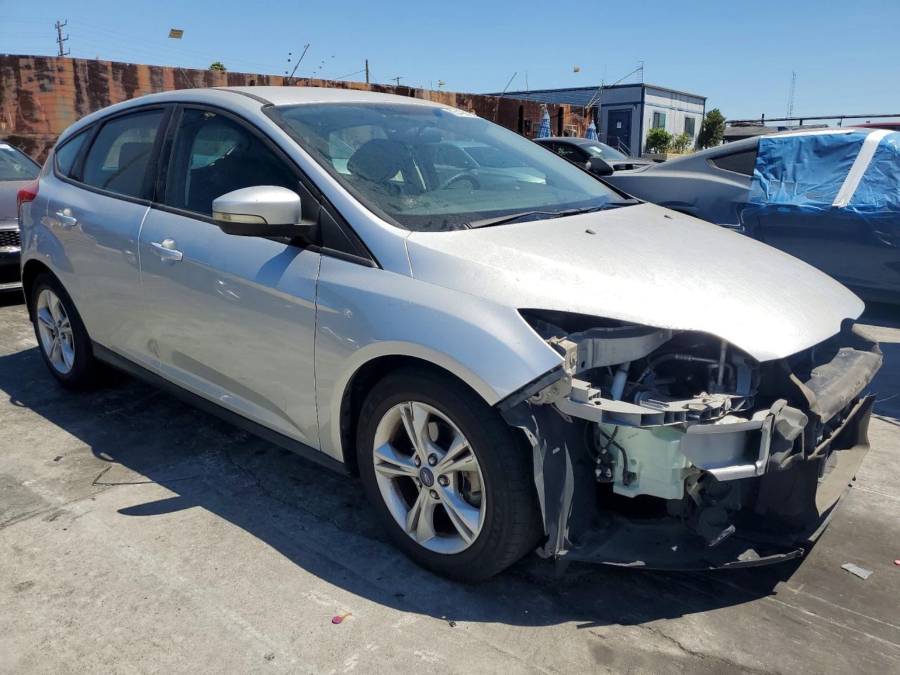 2014 Ford Focus Se Silver vin: 1FADP3K21EL432220