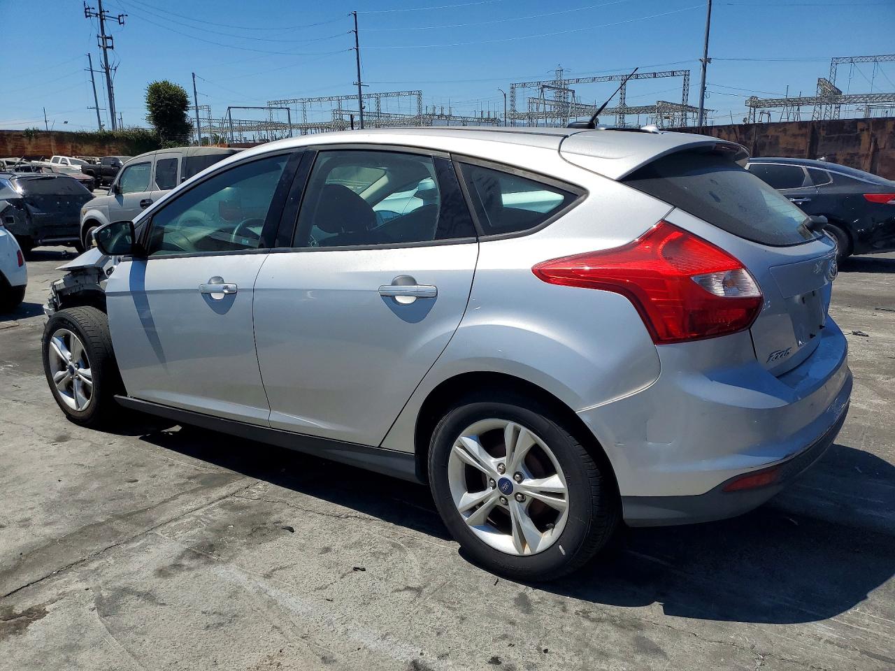 2014 Ford Focus Se Silver vin: 1FADP3K21EL432220