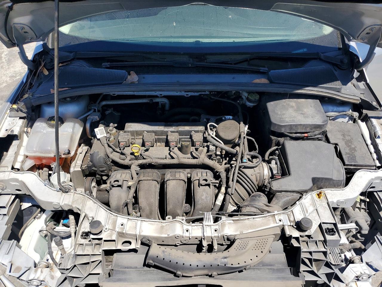 2014 Ford Focus Se Silver vin: 1FADP3K21EL432220