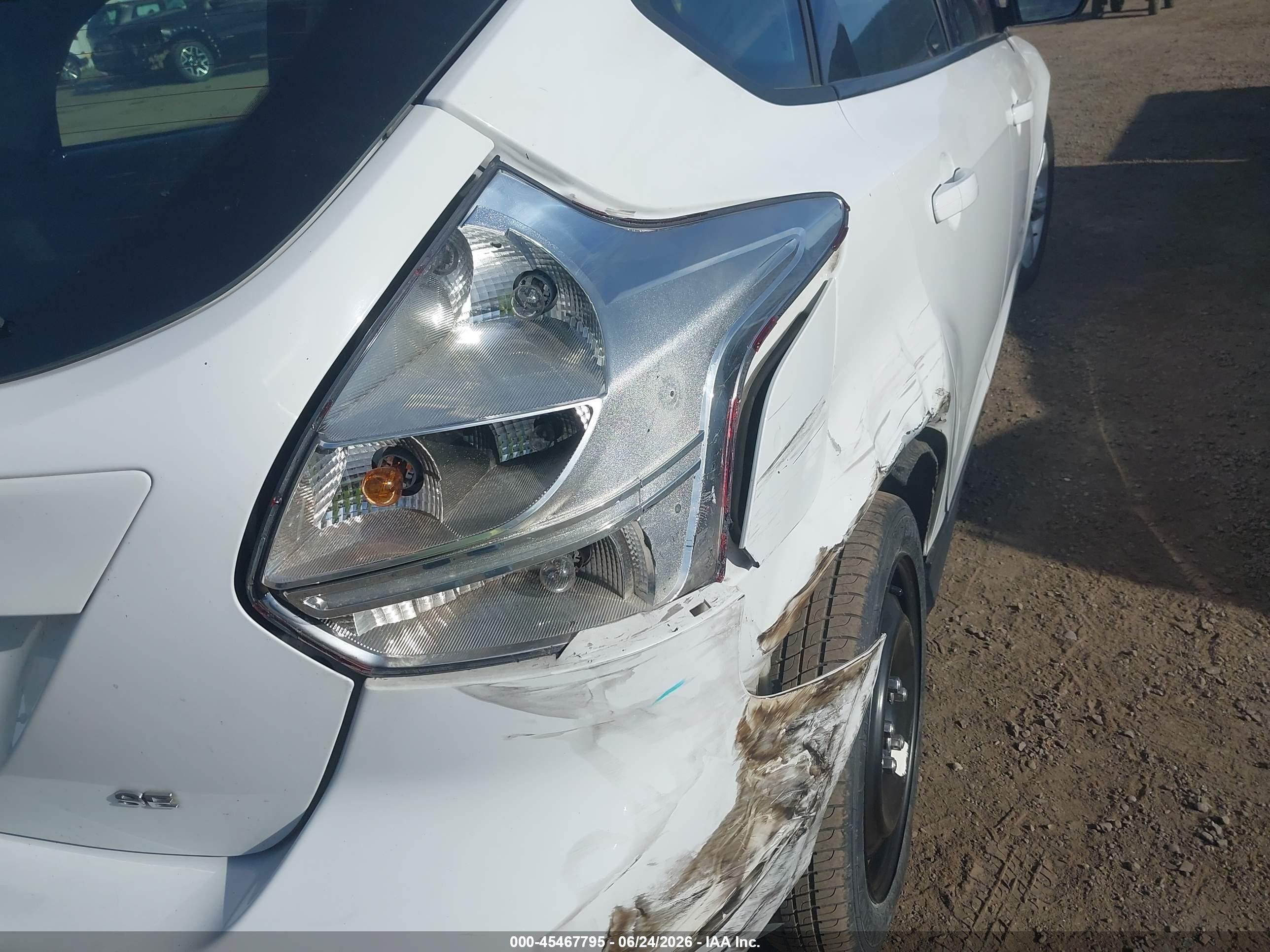2014 Ford Focus Se White vin: 1FADP3K21EL433366