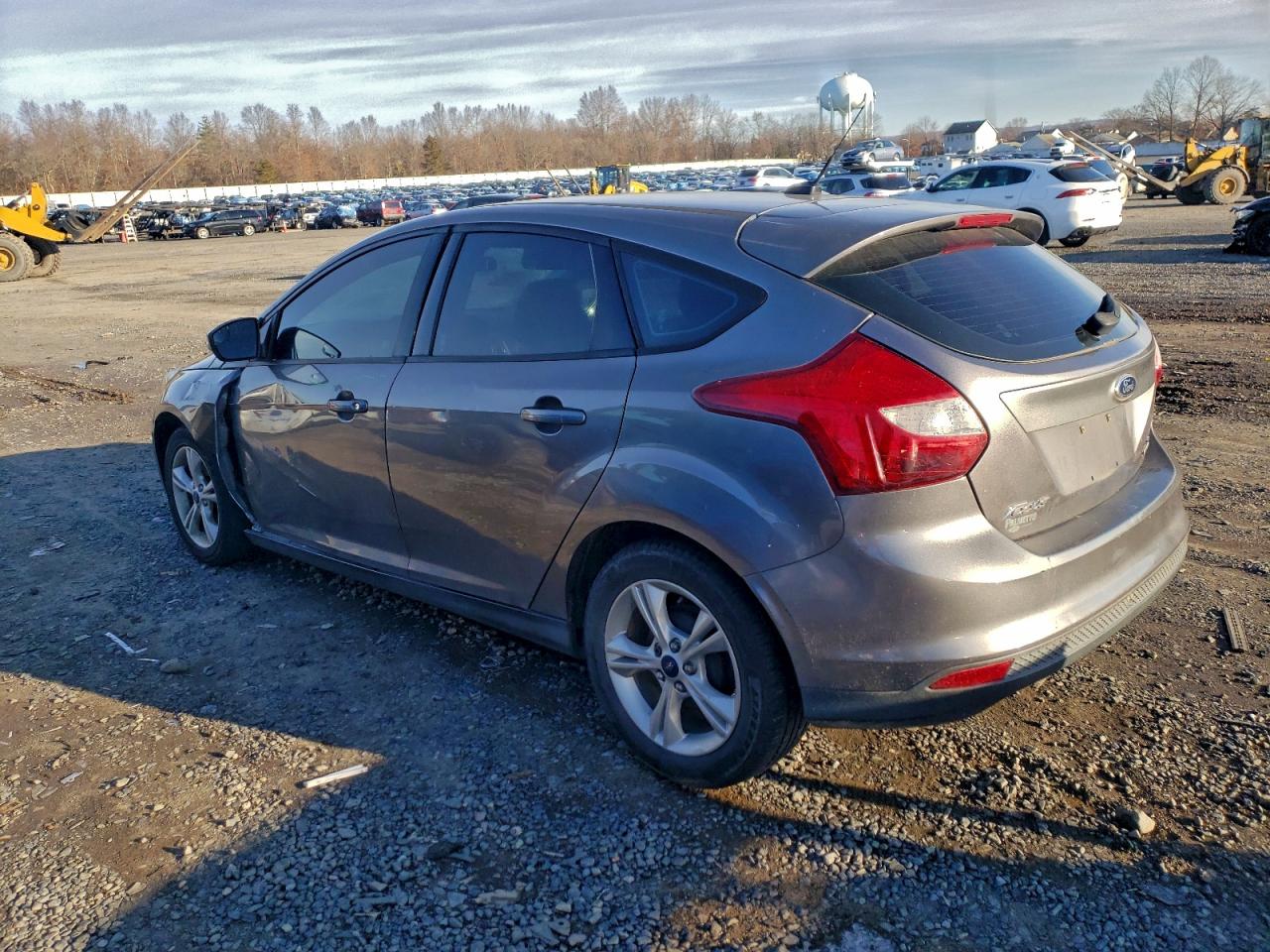 2014 Ford Focus Gray vin: 1FADP3K21EL457621