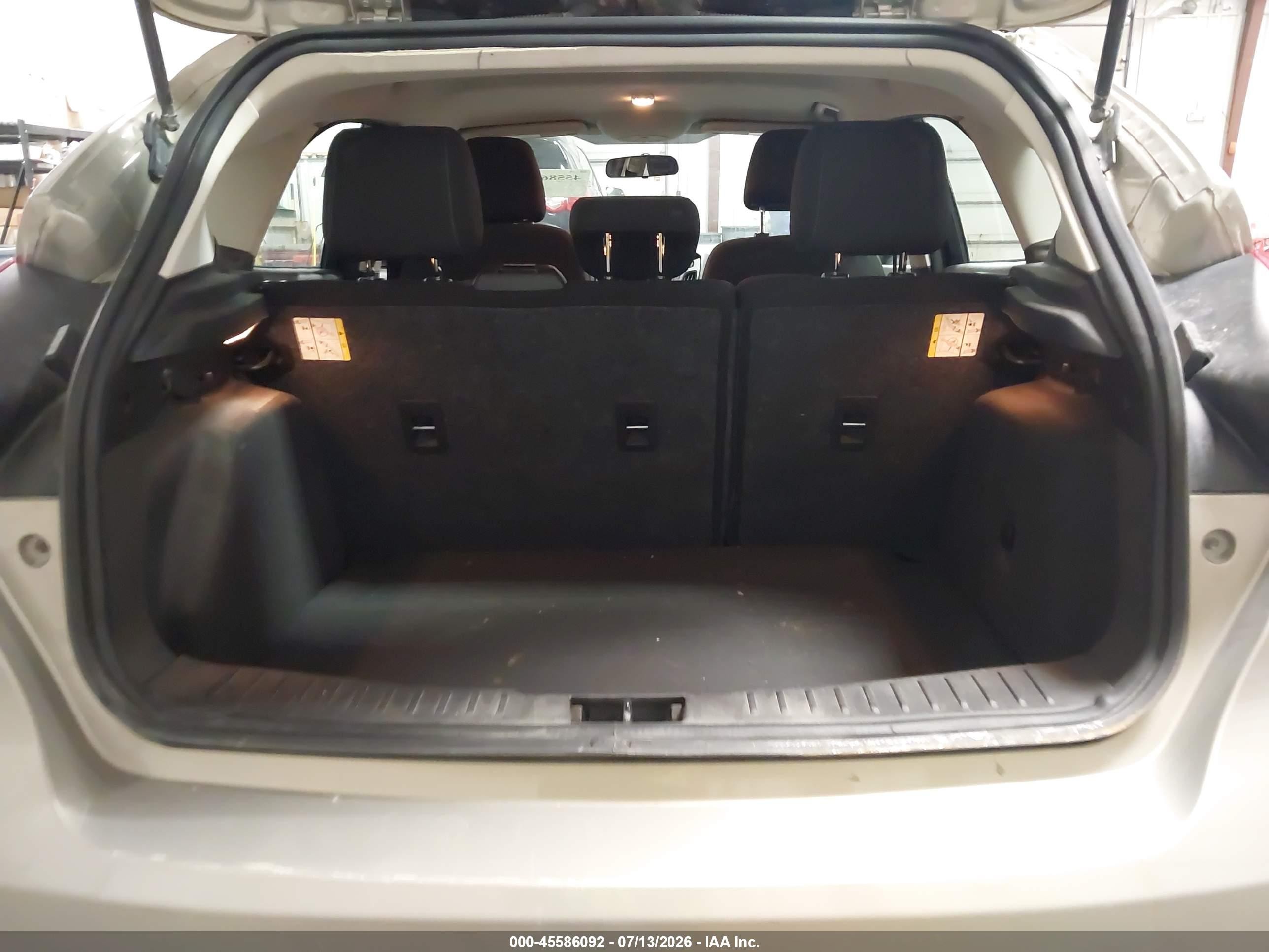 2015 Ford Focus Se Silver vin: 1FADP3K21FL211511
